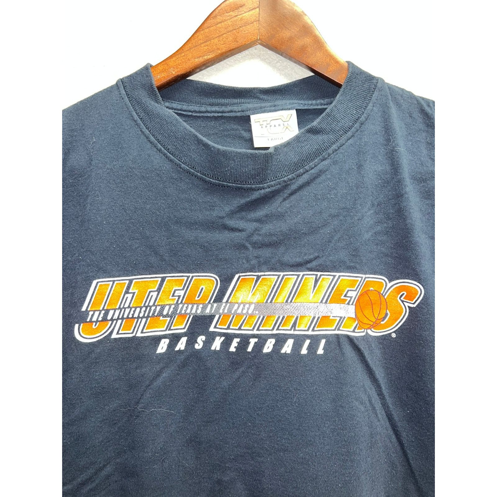 Vintage Vintage UTEP Miners Basketball Shirt University Of Texas Size US L / EU 52-54 / 3 - 2 Thumbnail