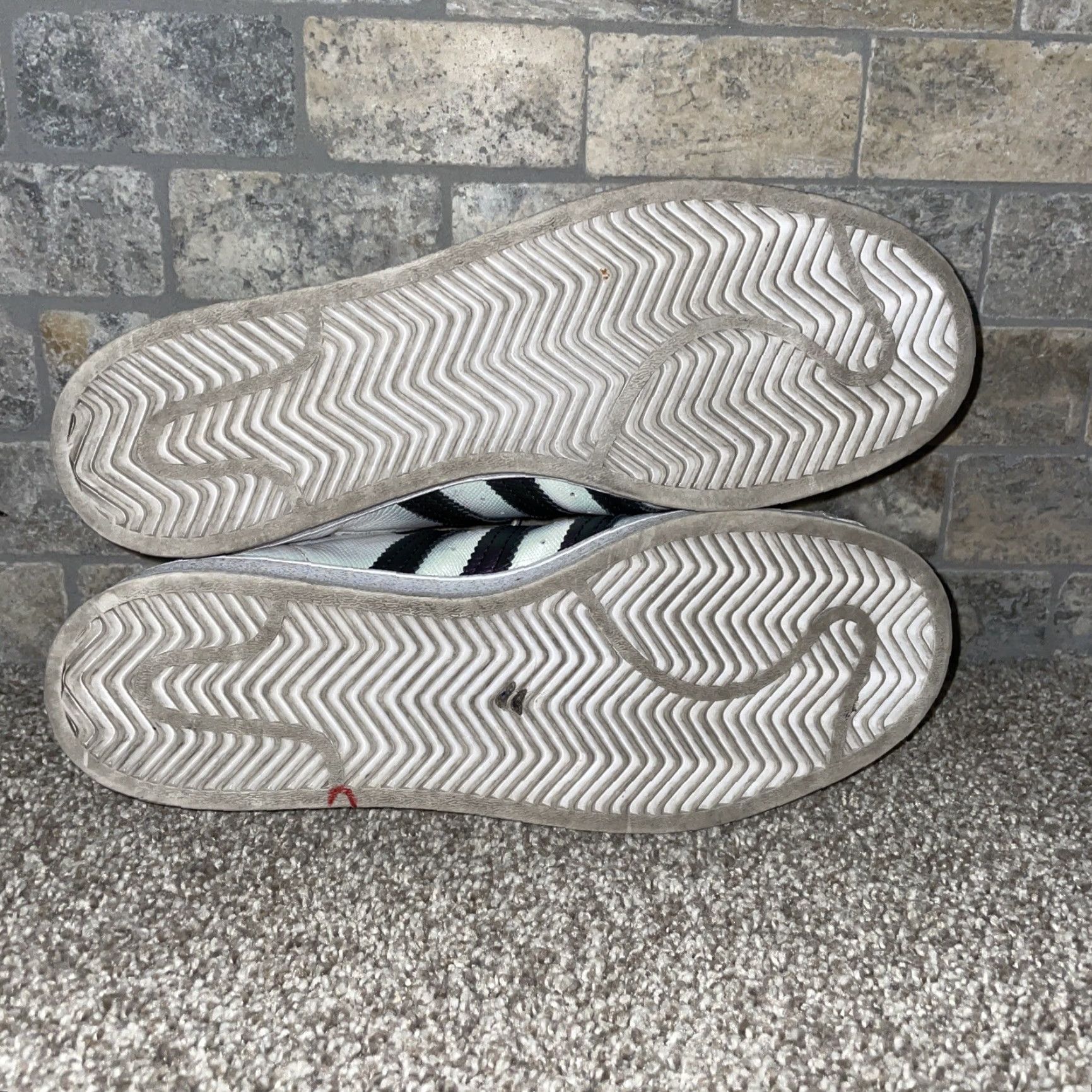 Adidas Adidas white sneakers Womens size 8 Sneaker Athletic Shoes White Womens 8 Size US 8 / IT 38 - 5 Thumbnail
