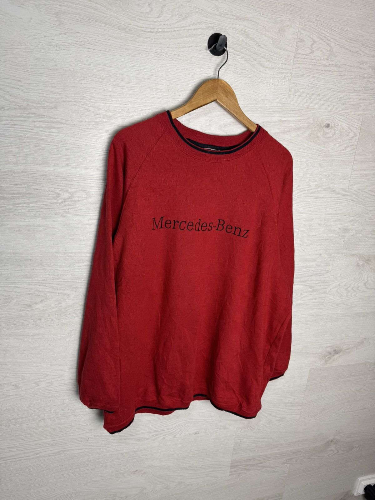 Vintage Mercedes-Benz Sweatshirt Classic Red Oversized Size US L / EU 52-54 / 3 - 1 Thumbnail