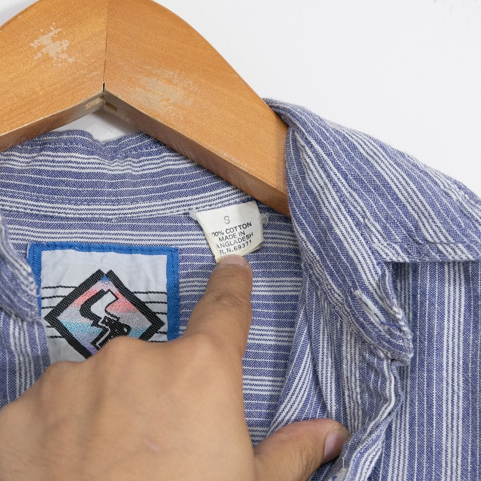 Vintage Vintage 90s Santana Denim Button Up Shirt Mens Small Striped Size US S / EU 44-46 / 1 - 5 Thumbnail