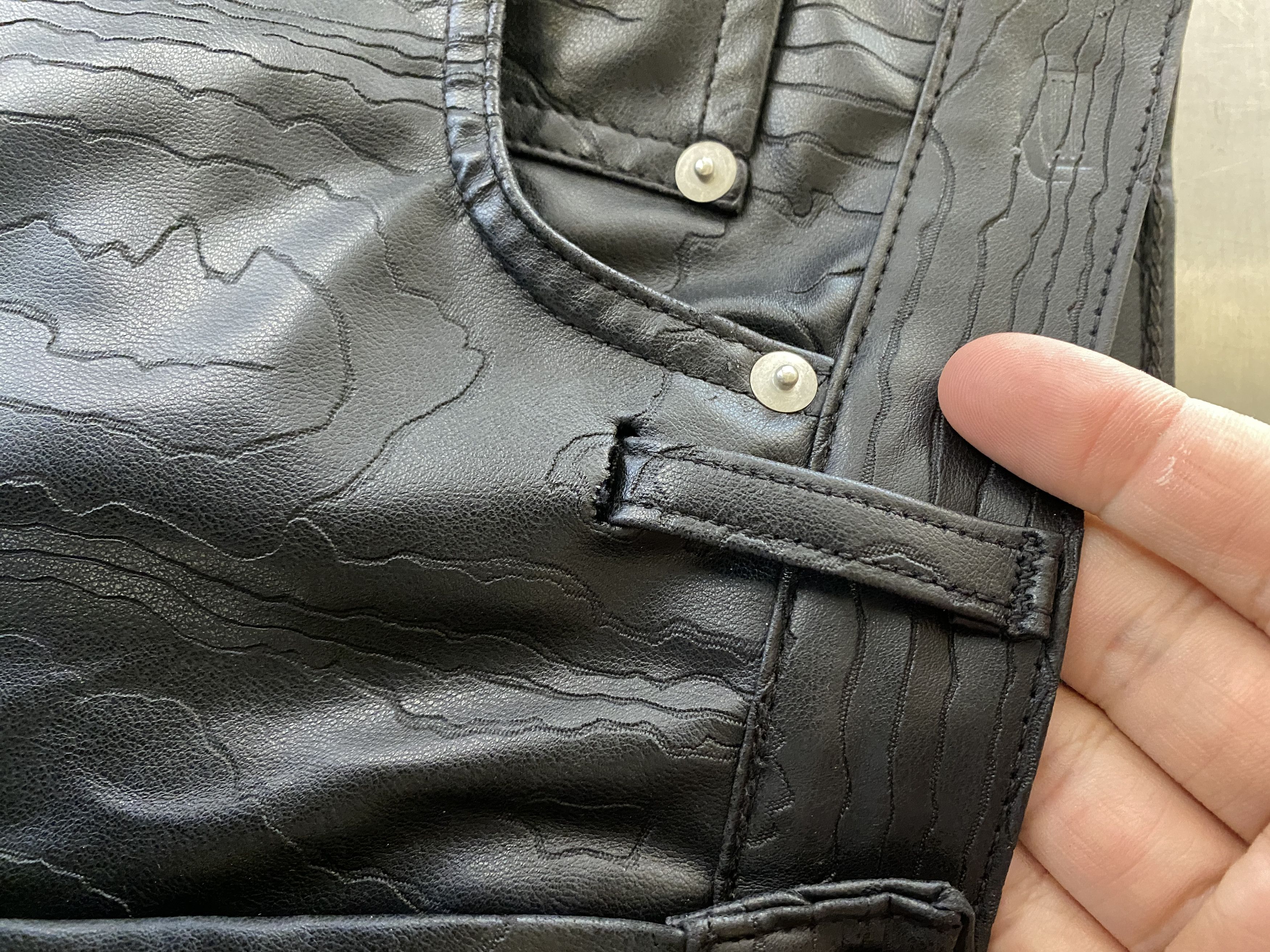 Dexter Wong 1990s DEXTER WONG FAUX LEATHER topography PANTS SIZE 30 Size US 30 / EU 46 - 4 Thumbnail