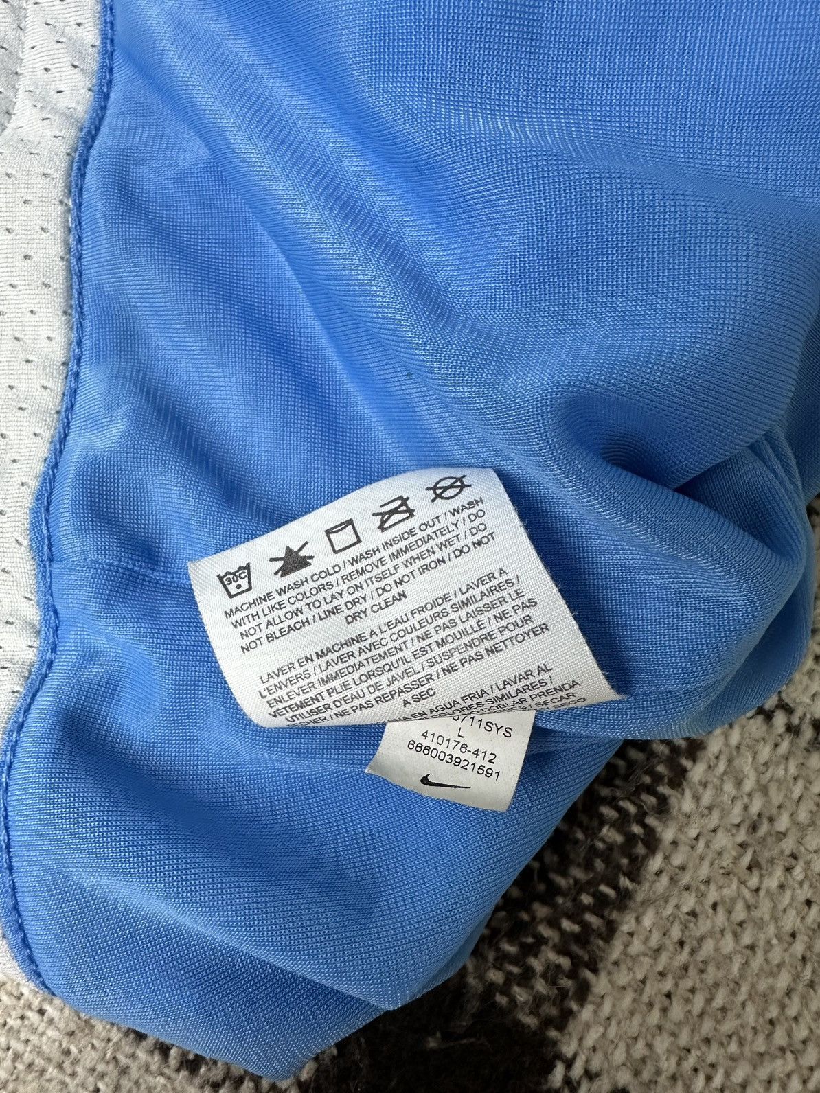 Nike Very Cute Vintage Nike Womens Shorts size L great condition Size 30" / US 8 / IT 44 - 7 Thumbnail