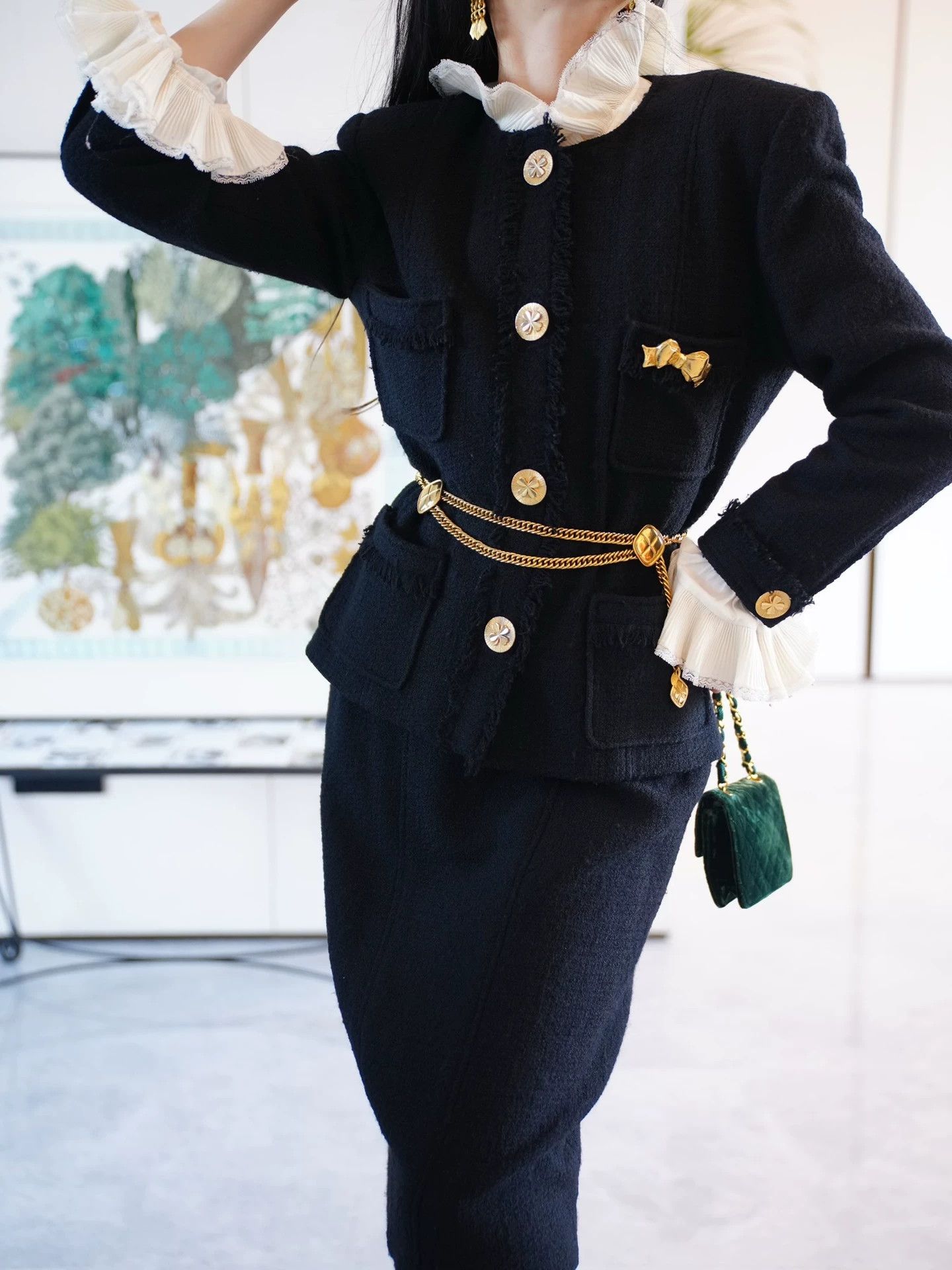 Chanel Chanel 1986 Runway Clover Gold-Button Suit Skirt Set FR40 Size M / US 6-8 / IT 42-44 - 8 Thumbnail