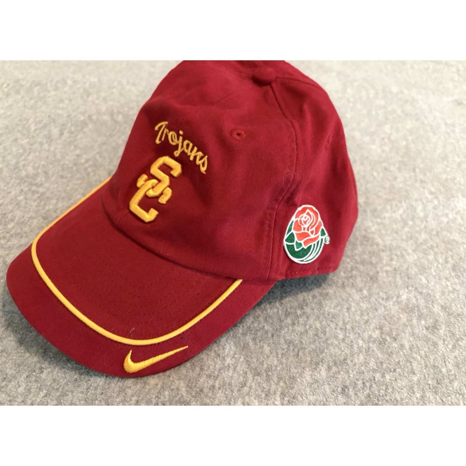 Nike VINTAGE Nike USC Trojans Rose Bowl Strapback Hat Cap Baseball Cap Mens One Size Red Adjustable Cotton Sports Theme Size ONE SIZE - 2 Thumbnail