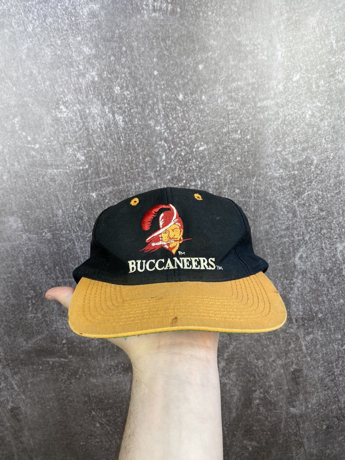 Logo 7 × NFL × Vintage Vintage Logo 7 Buccaneers Tampa Bay Size ONE SIZE - 2 Thumbnail