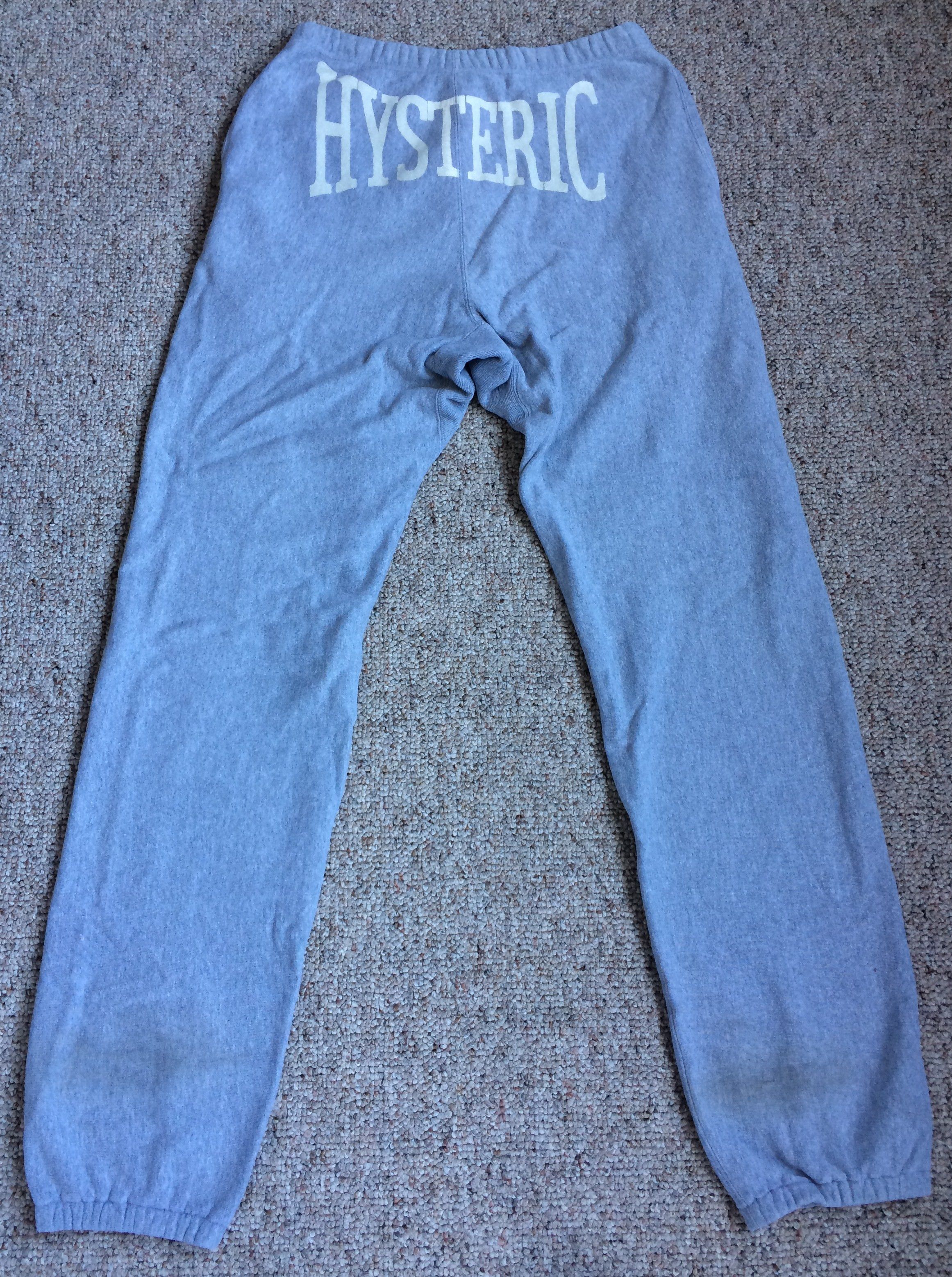 Hysteric Glamour Hysteric Glamour Long Inseam Spellout Sweatpants Size US 30 / EU 46 - 1 Thumbnail