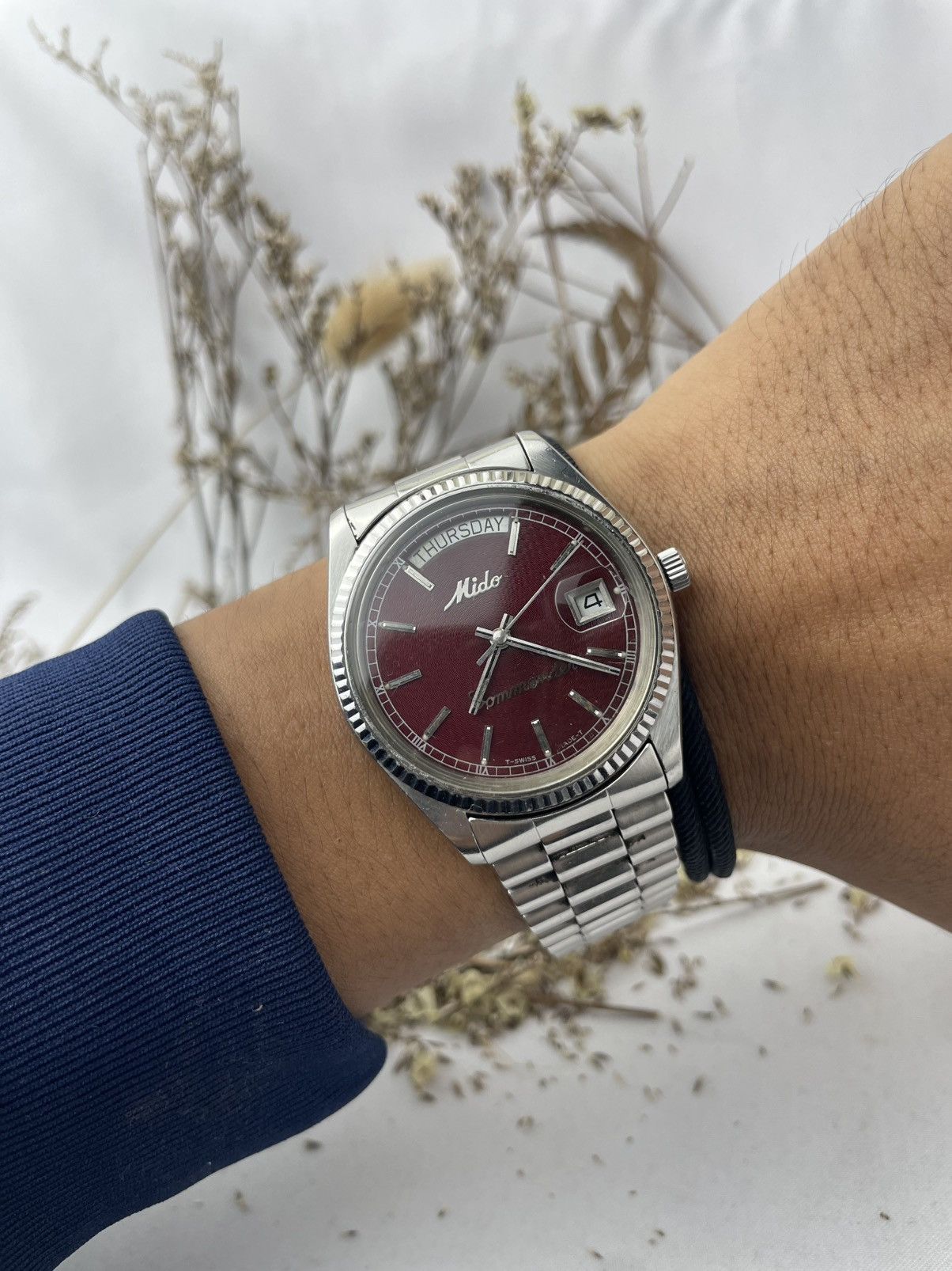 Other MIDO COMMANDER RED DIAL WITH BOX Size 38 - 7 Thumbnail