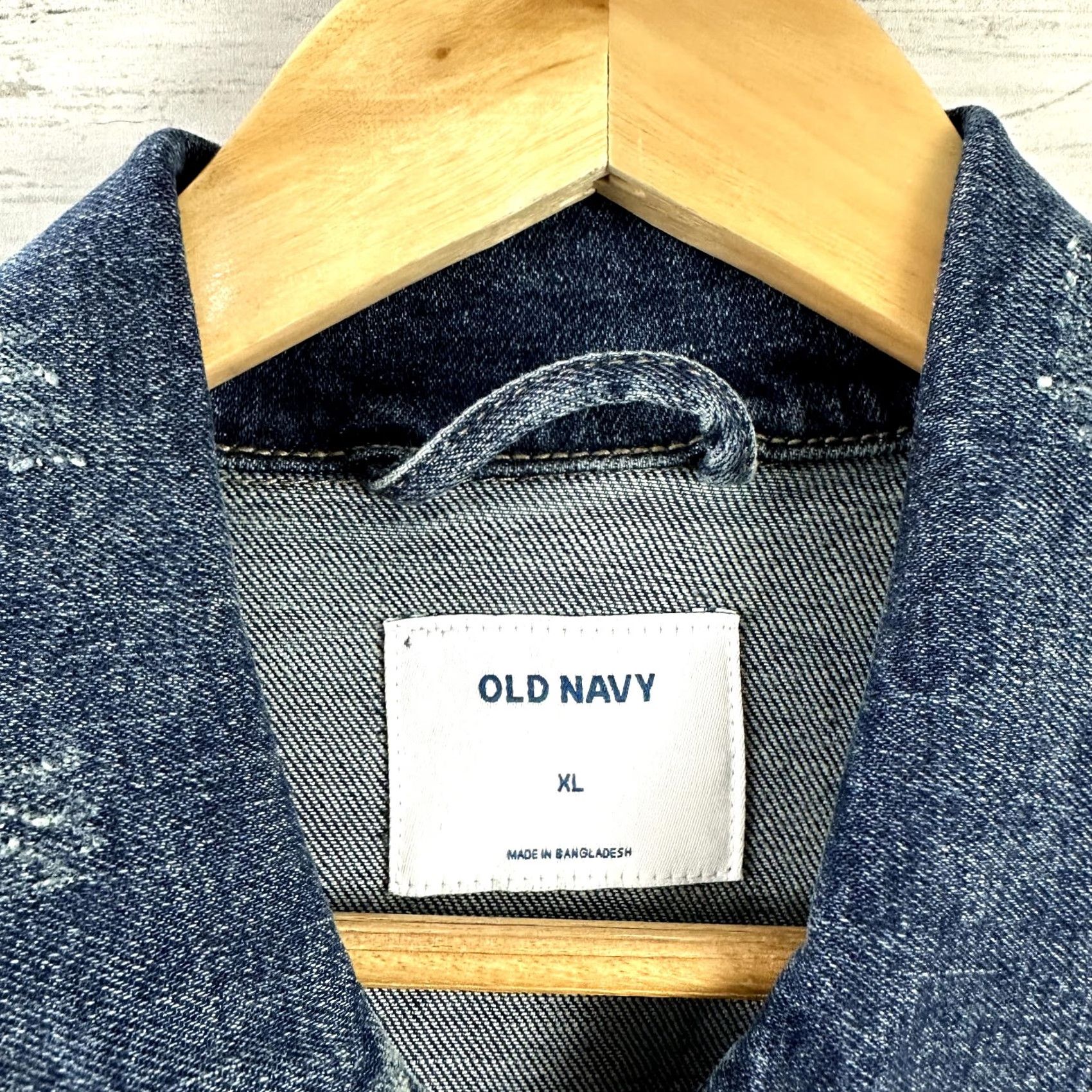 Old Navy Old Navy Denim Jacket Blue Men's XL Distressed Look EUC Denim Jacket Men XL Blue Size US 36 / EU 52 - 2 Thumbnail