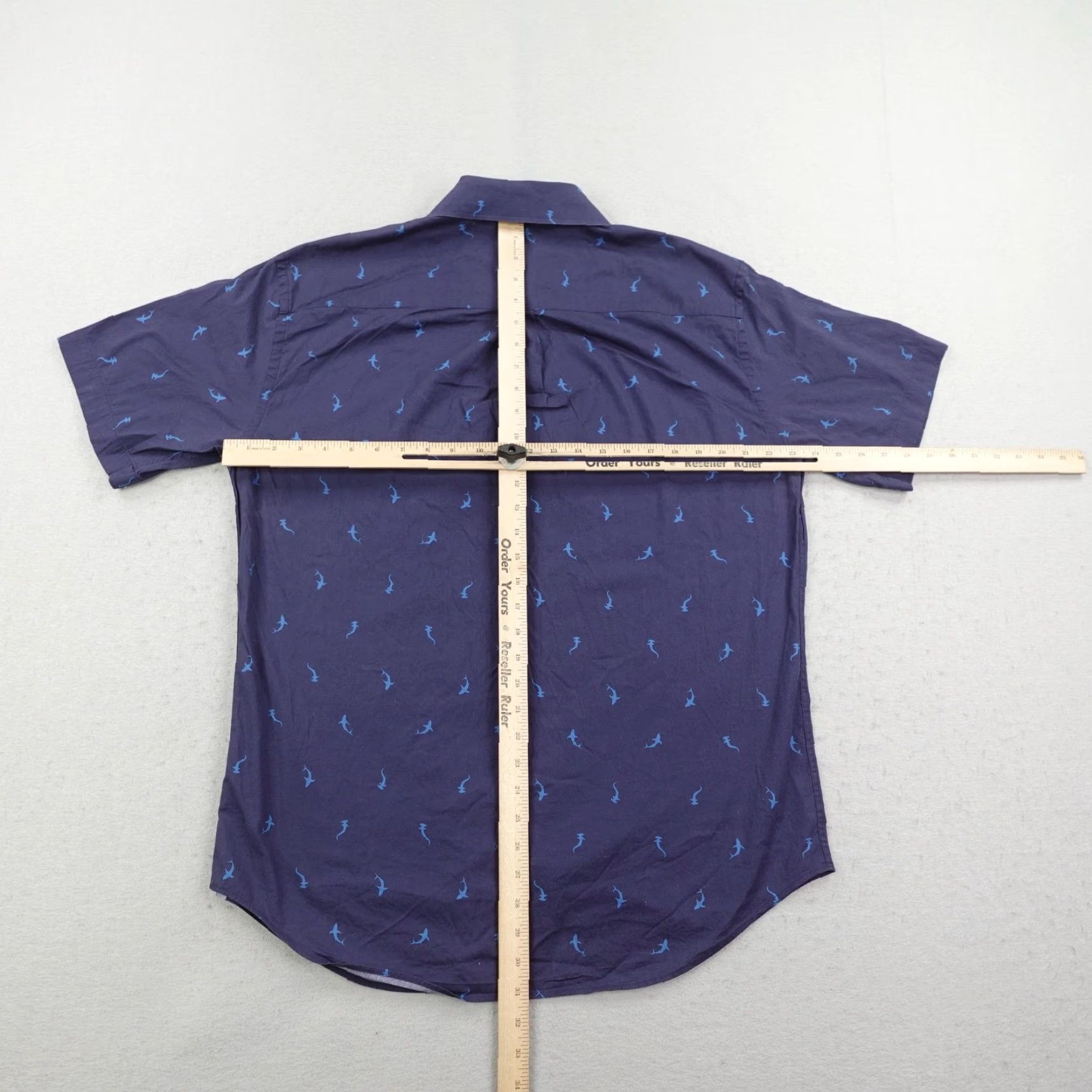 Peter Millar VINTAGE? (No) Peter Millar Shirt Men Large Navy Blue Shark Print Performance Flex Button-Up Short Sleeve Adult Large Blue Shark Beach Casual Travel Size US L / EU 52-54 / 3 - 6 Thumbnail