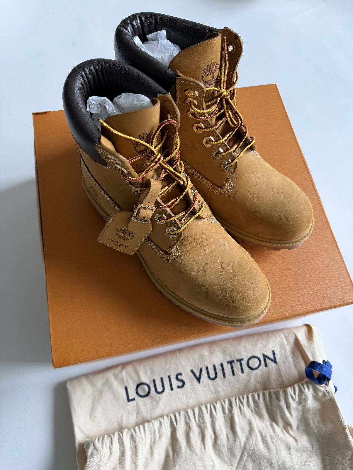 Louis Vuitton × Timberland Louis Vuitton Timberland Monogram 6 Inch Boot Size US 9 / EU 42 - 2 Thumbnail