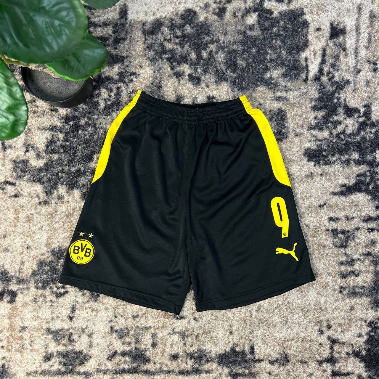 Puma Puma x Borussia Dortmund Vintage Soccer Shorts Size US 32 / EU 48 - 1 Thumbnail