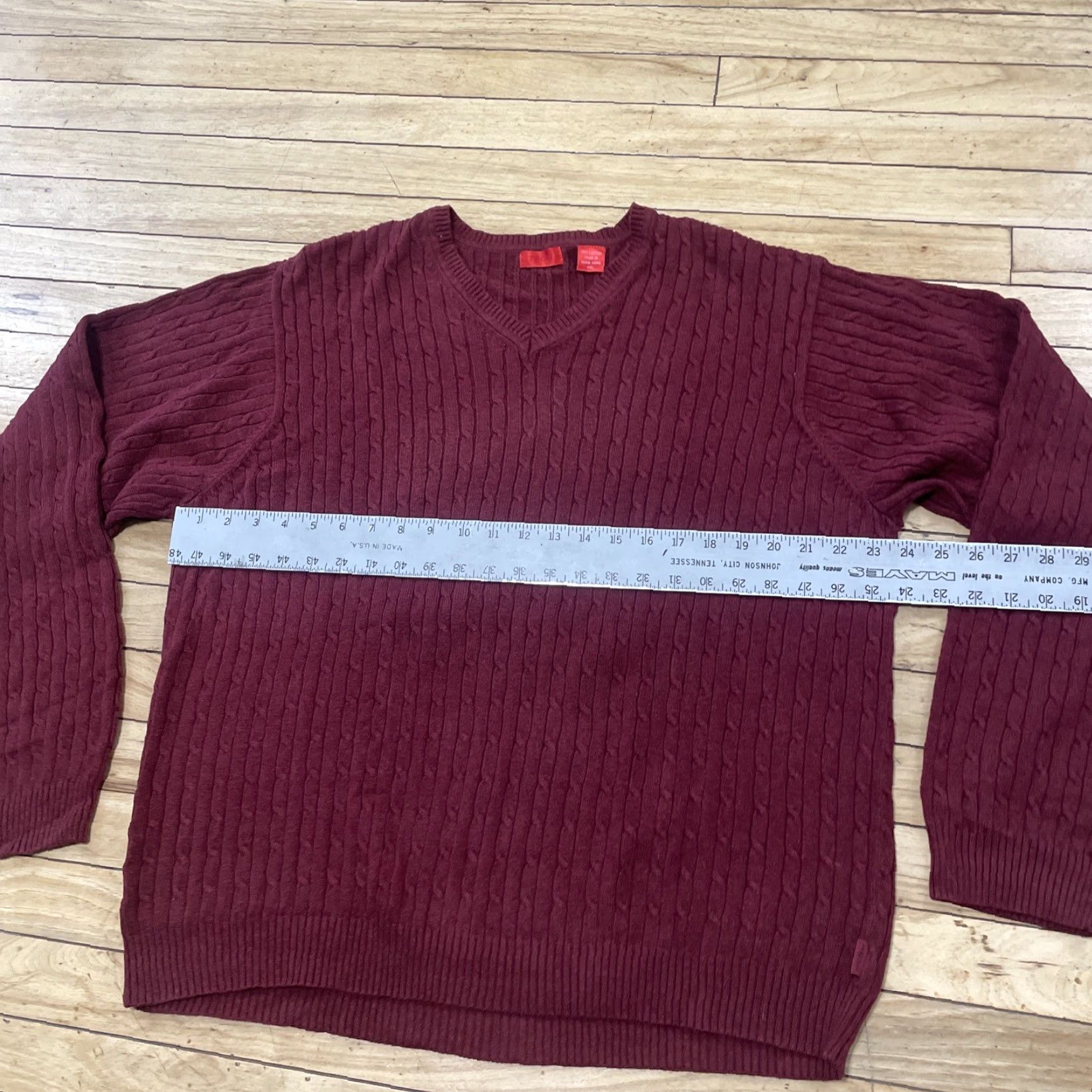 Izod VINTAGE Izod Sweater Men 2XL Cable-Knit V-Neck Maroon Red 80s 90s Old Money Pullover Womens Mens Boys Girls? Size US XXL / EU 58 / 5 - 7 Thumbnail