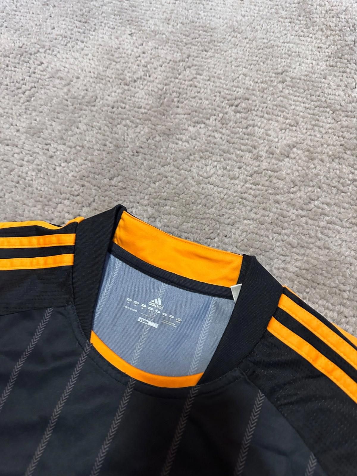 Adidas CHELSEA ADIDAS 2010/2011 FOOTBALL SOCCER JERSEY #8 Lampard Size US M / EU 48-50 / 2 - 3 Thumbnail