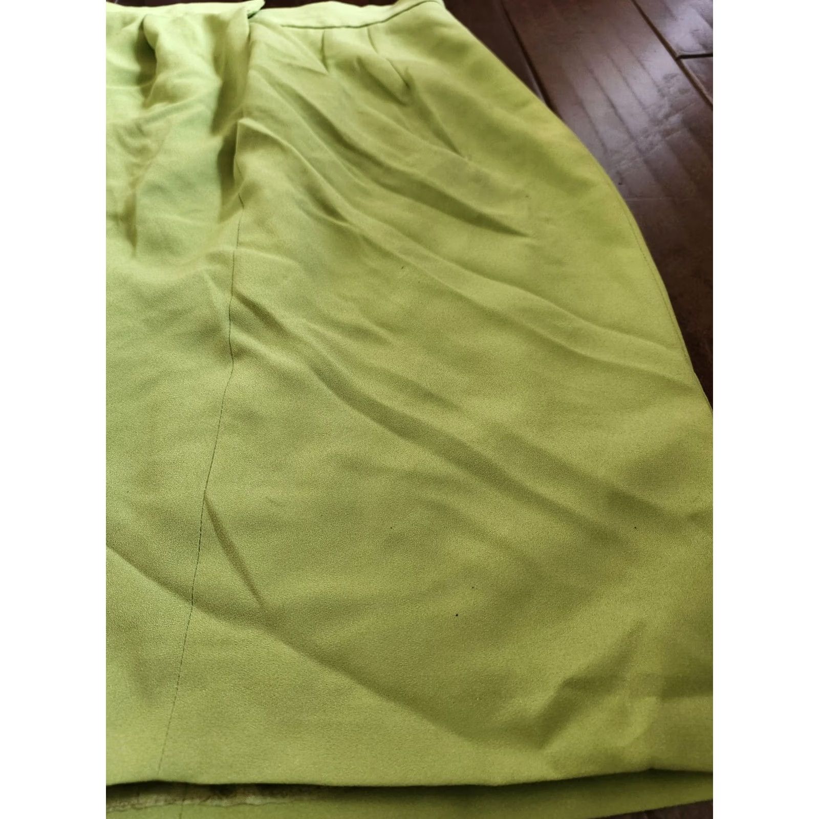 Vintage Tahari Women's Green Slit Pencil Skirt - Size 10 Size 32" / US 10 / IT 46 - 5 Thumbnail