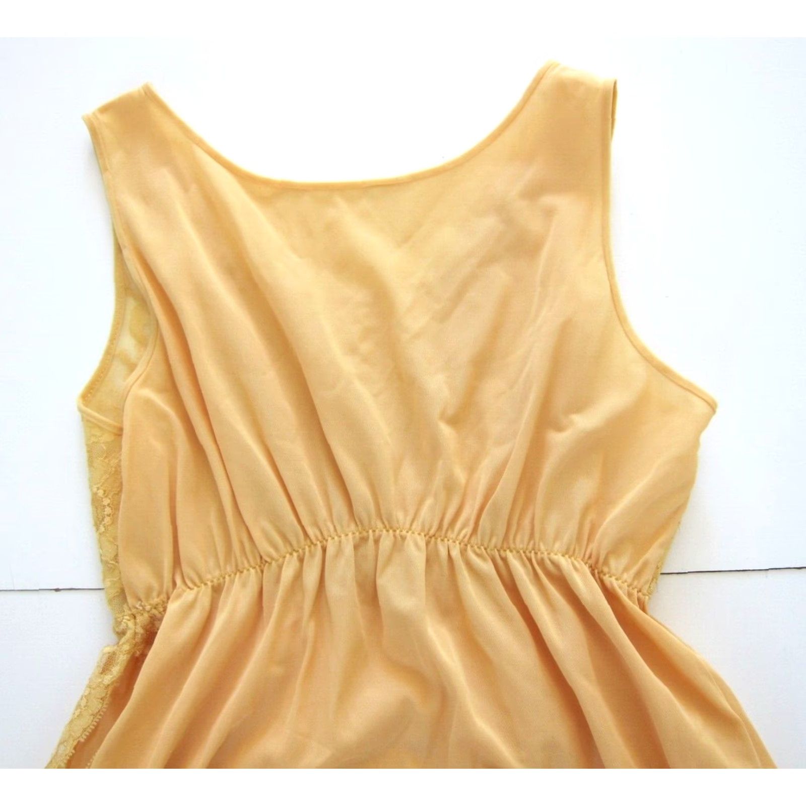 Vintage VINTAGE Texsheen Yellow Lace Sleeveless Nightgown Lingerie Short Stretch 100% nylon Womens S Small Dress Nightgown Size 28" / US 6 / IT 42 - 5 Thumbnail