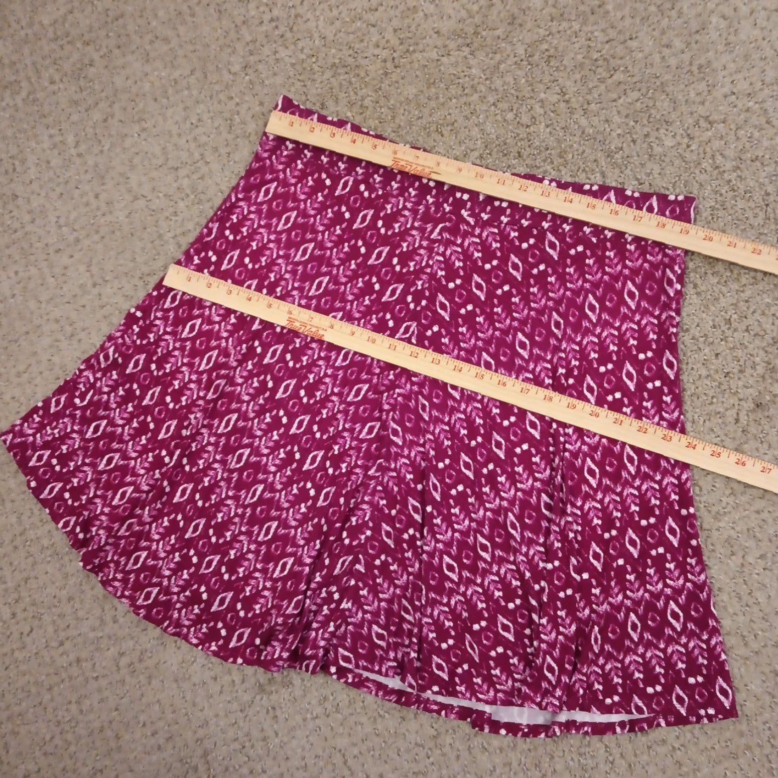 Loft LOFT Skirt XL Purple Geometric Knee Length Pull On Lightweight A-Line Elastic Waist Women Regular Vintage No (but must not add words) Size 40" / US 18 - 2 Thumbnail