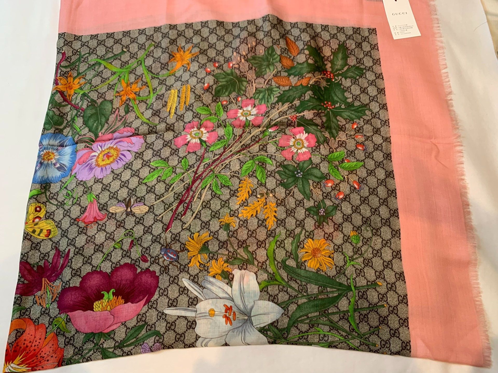 Gucci Gucci New Floral Full Print Shawl Scarf 2501-Nextarrow Size ONE SIZE - 2 Thumbnail