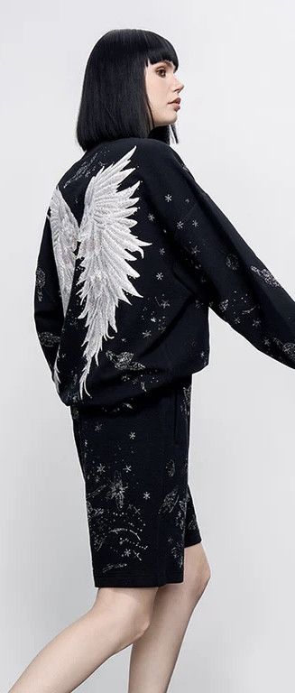Other Sequenced top with wings Size XXL / US 16-18 / IT 52-54 - 1 Thumbnail