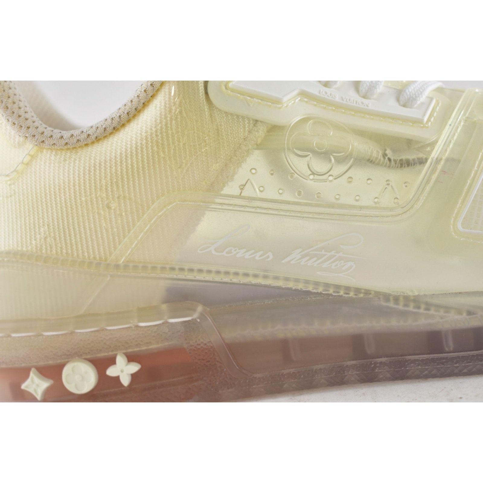 Louis Vuitton Louis Vuitton Transparent Clear PVC Logo Low Top Trainer Size US 9 / EU 42 - 4 Thumbnail