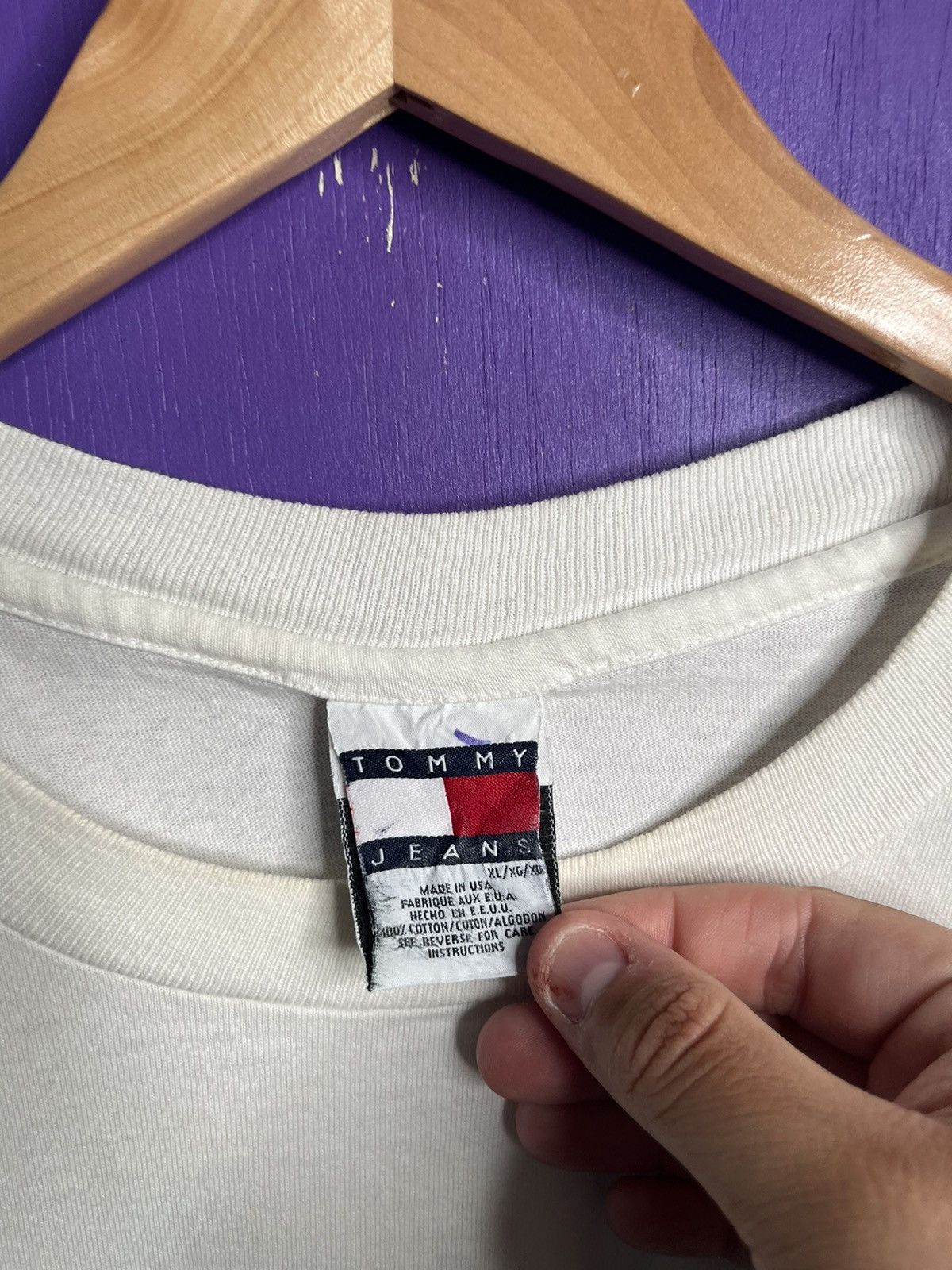 Tommy Hilfiger × Vintage Vintage 90s Tommy jeans stripe logo t-shirt Size US XL / EU 56 / 4 - 4 Thumbnail