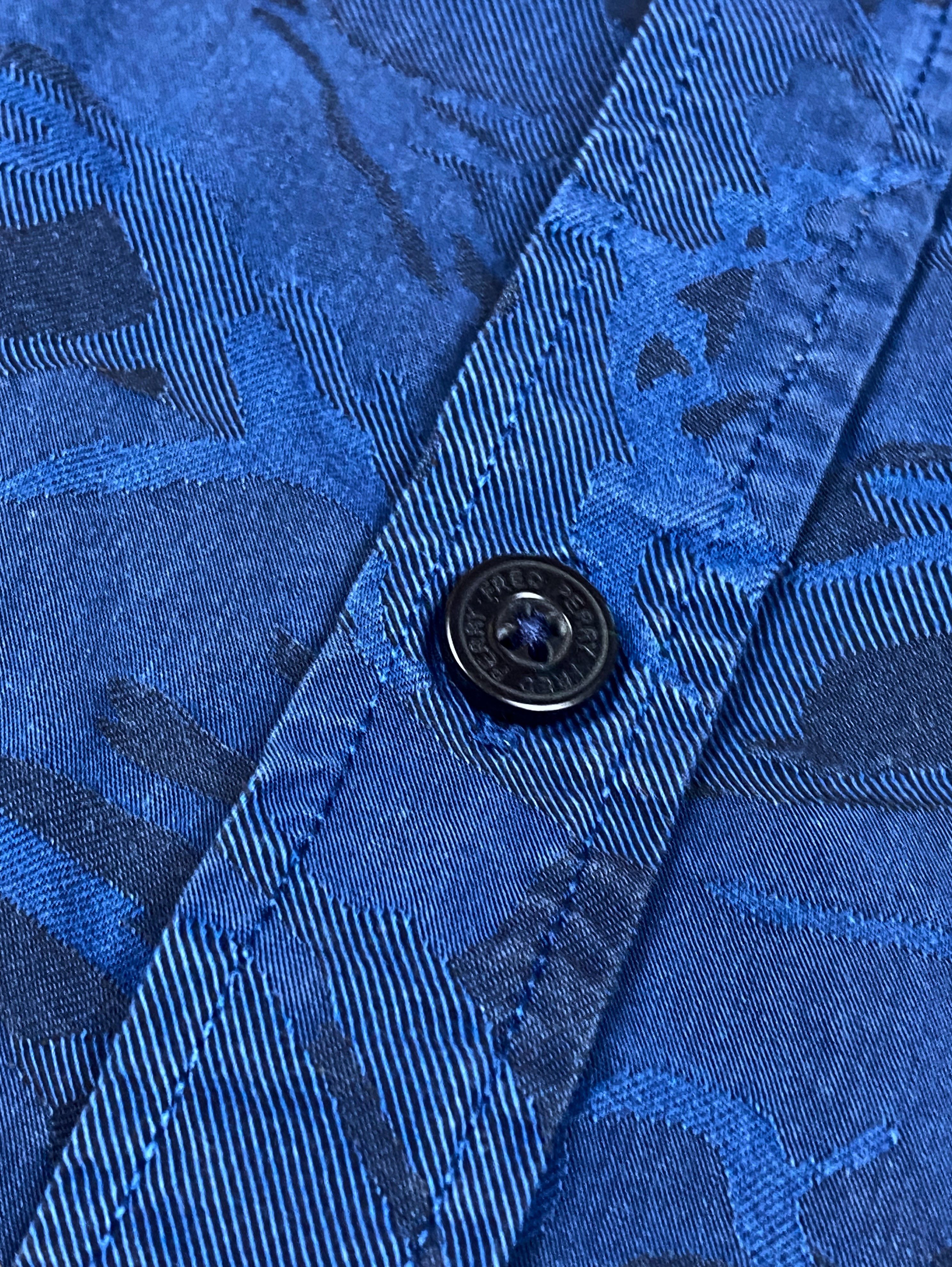 Fred Perry Vintage FRED PERRY Blue Camo Button Up Shirt M608 Size US M / EU 48-50 / 2 - 7 Thumbnail