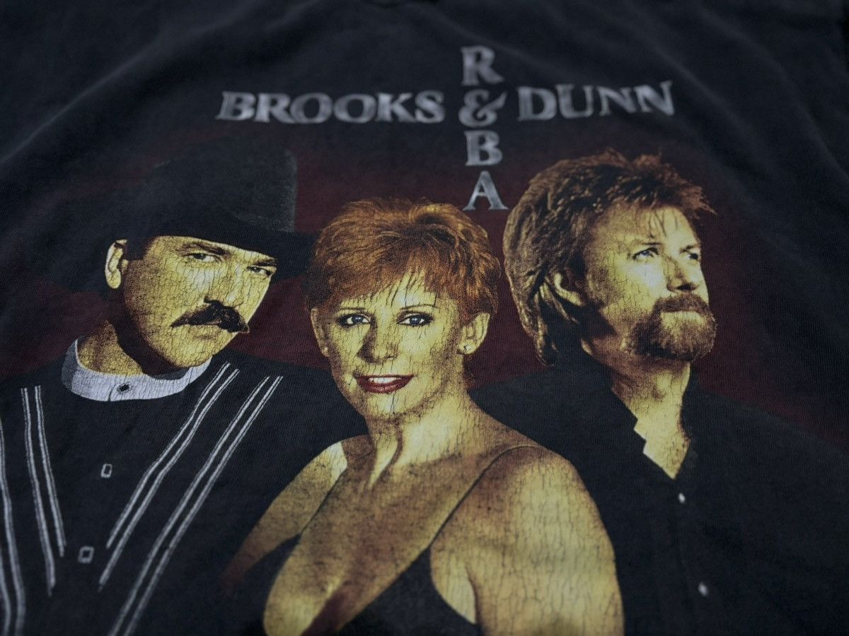 Band Tees × Vintage Vintage REBA , BROOKS & DUNN Tour 1998 Tshirt Size US XL / EU 56 / 4 - 3 Thumbnail