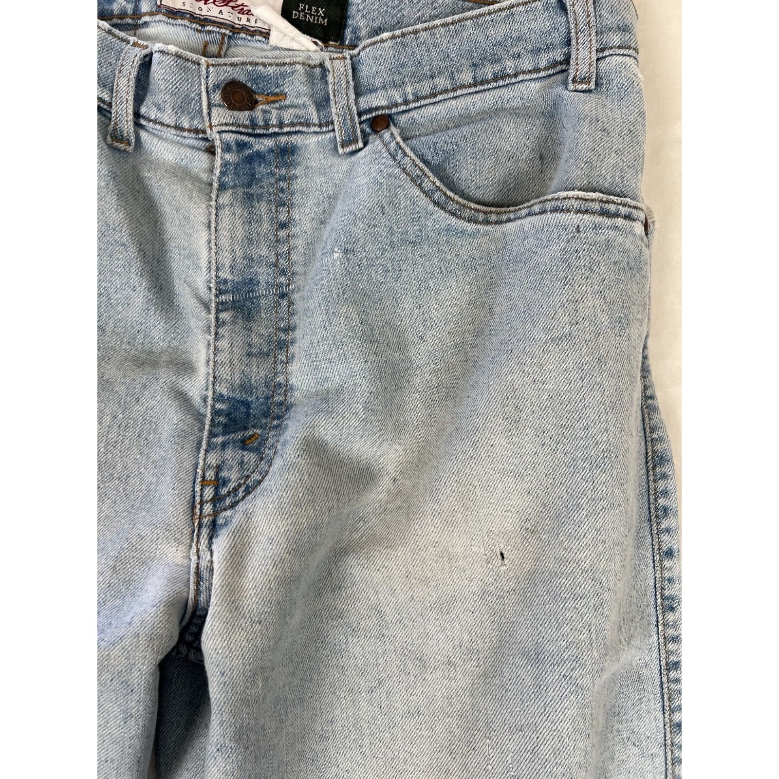 Levi's Vintage Levi's Orange Tab Flex Denim Size 34x32 Light Wash D Size US 34 / EU 50 - 5 Thumbnail