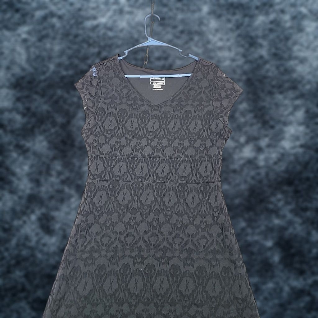 Merrell Merrell Midi Dress Womens L Sleeveless Lightweight Black Cheetah Print Opti-Wick Size L / US 10 / IT 46 - 1 Thumbnail