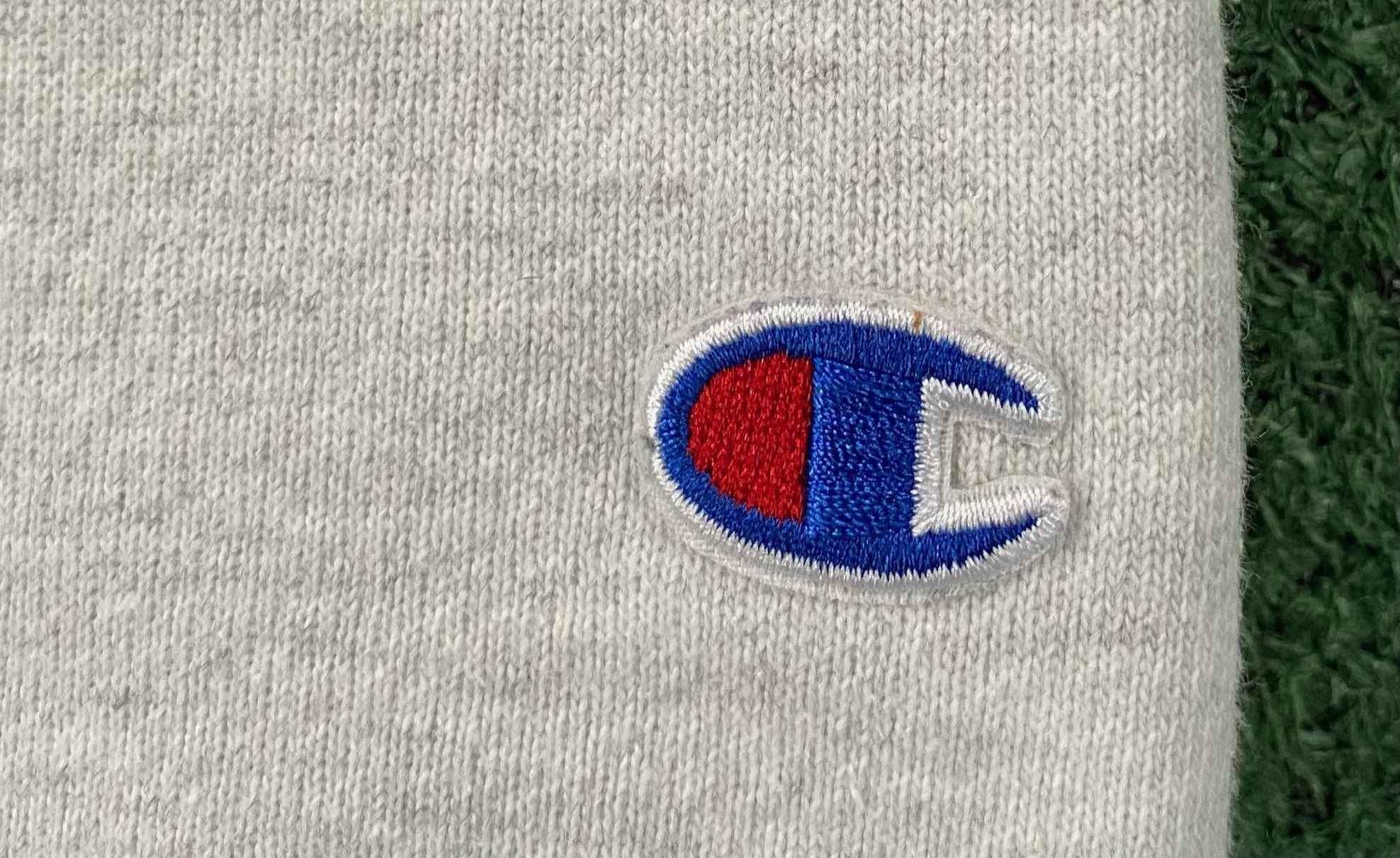 Champion Vintage Y2K Champion Reverse Weave MIT Grey Sweatshirt Small Size US S / EU 44-46 / 1 - 3 Thumbnail