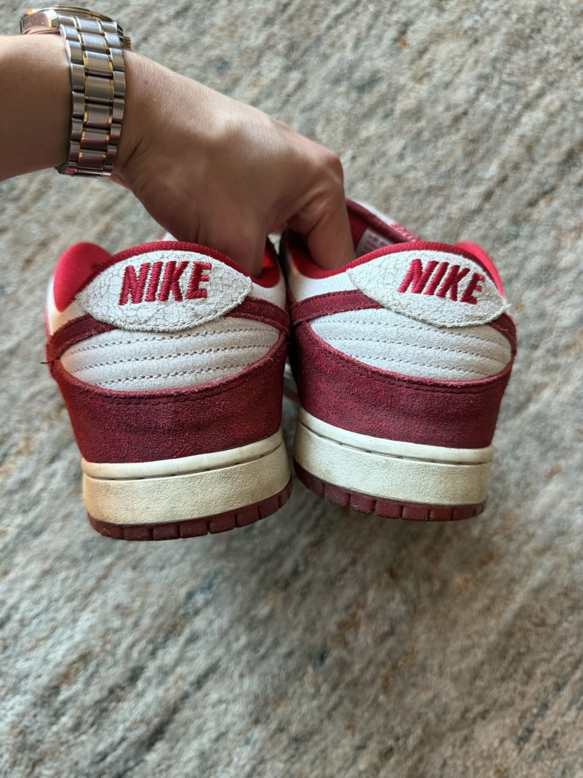 Nike SB Nike SB Dunk Low 2014 “Valentines Day” Size 11 Size US 11 / EU 44 - 4 Thumbnail