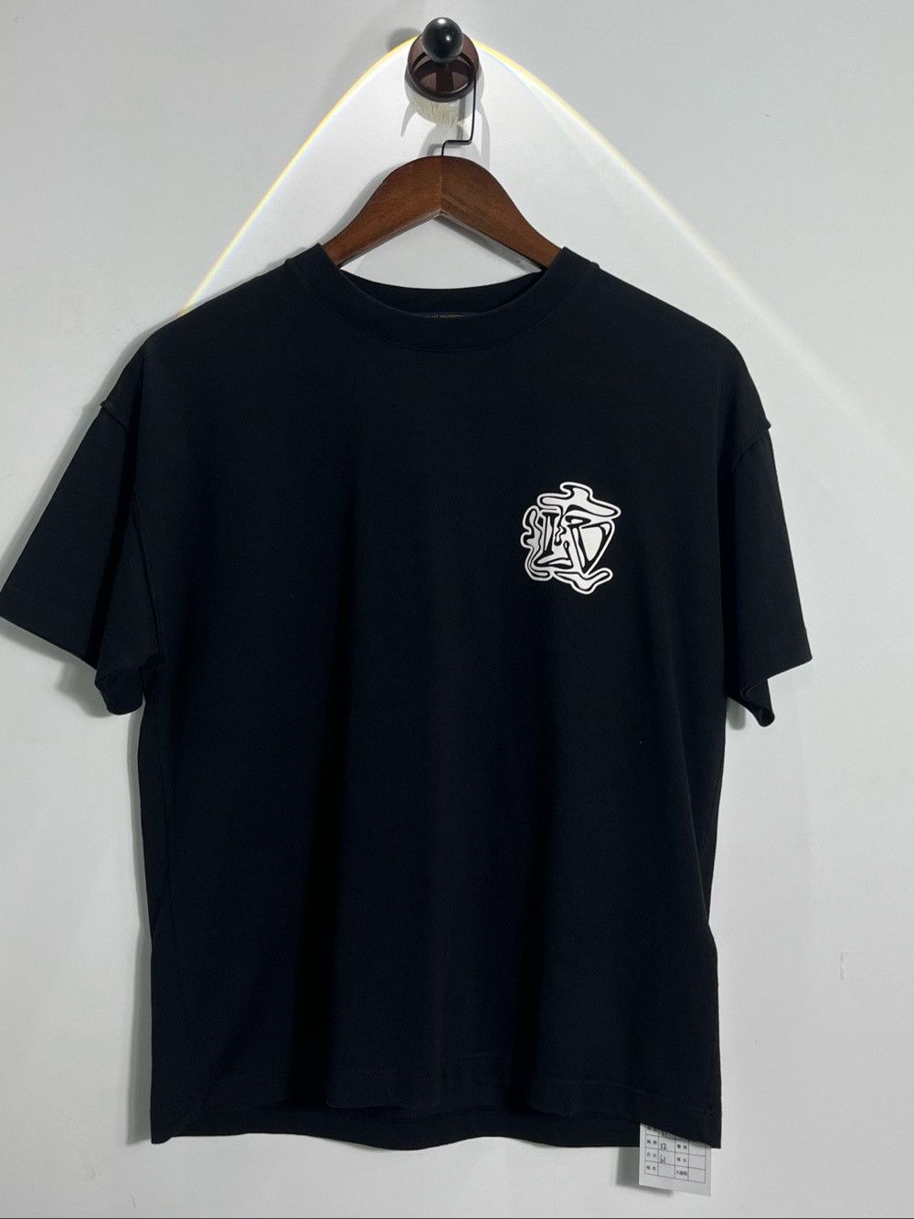 Louis Vuitton Louis Vuitton Graphic Print T-Shirt Size XS Size US XS / EU 42 / 0 - 1 Thumbnail