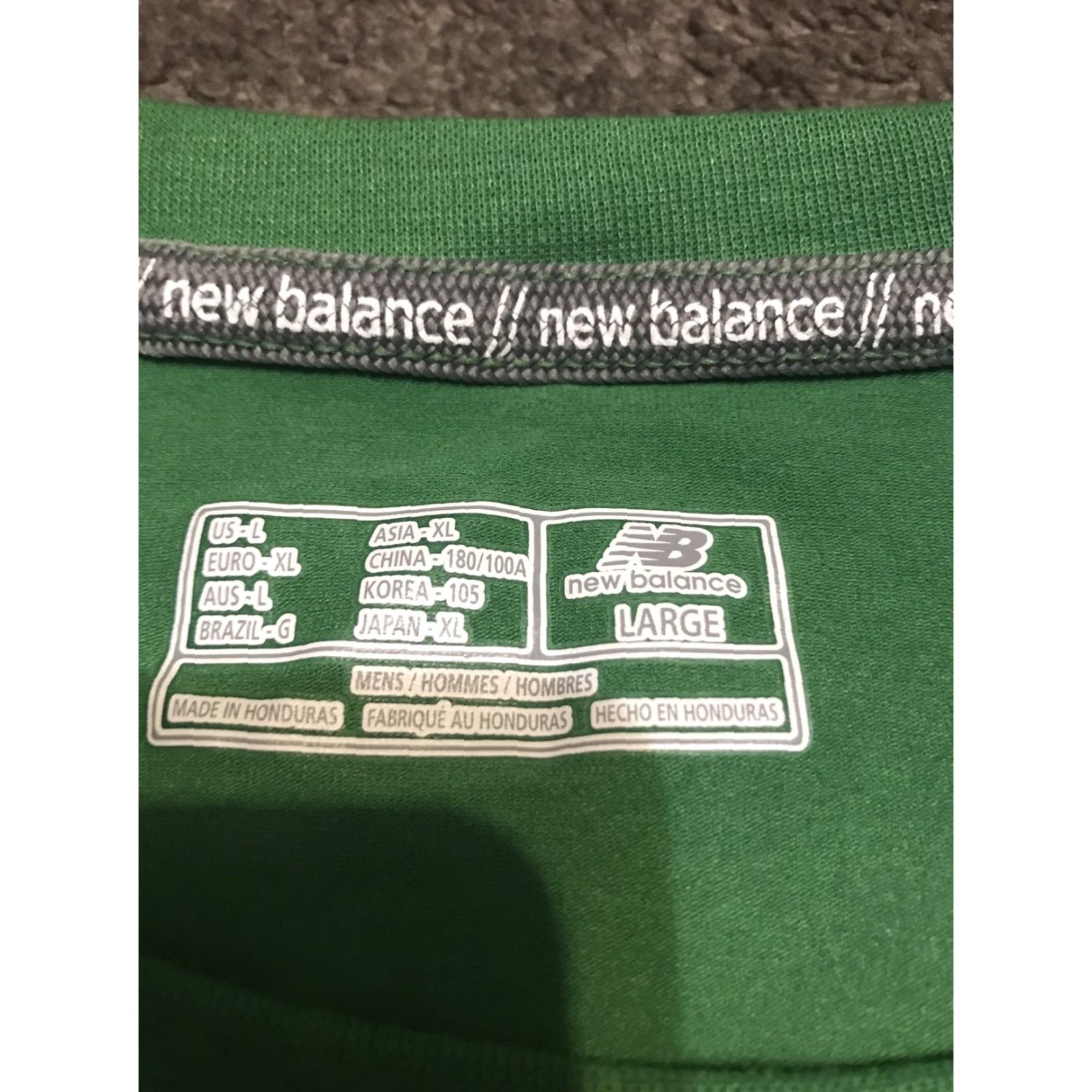 New Balance New Balance Green Running Shirt Womens Large Shirt Short Sleeve Crew Neck Pullover Athletic Fit Green Polyester Activewear Running & Jogging Size L / US 10 / IT 46 - 2 Thumbnail