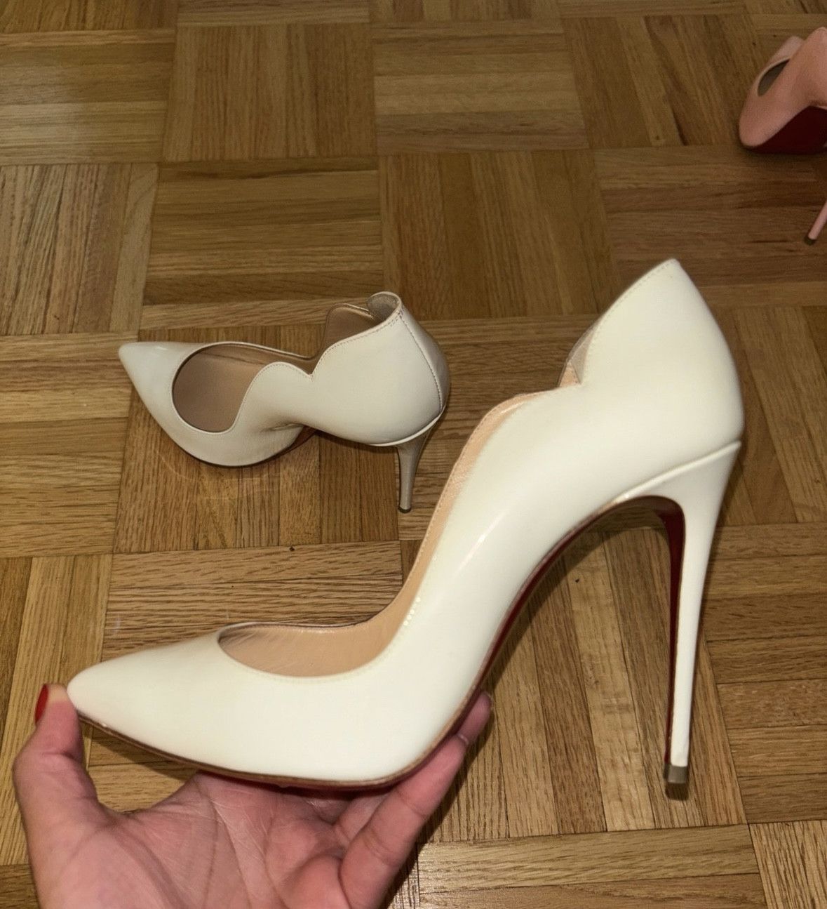 Christian Louboutin Authentic Christian Louboutin Hot Chick pumps 36.5 100mm Size US 6.5 / IT 36.5 - 8 Thumbnail
