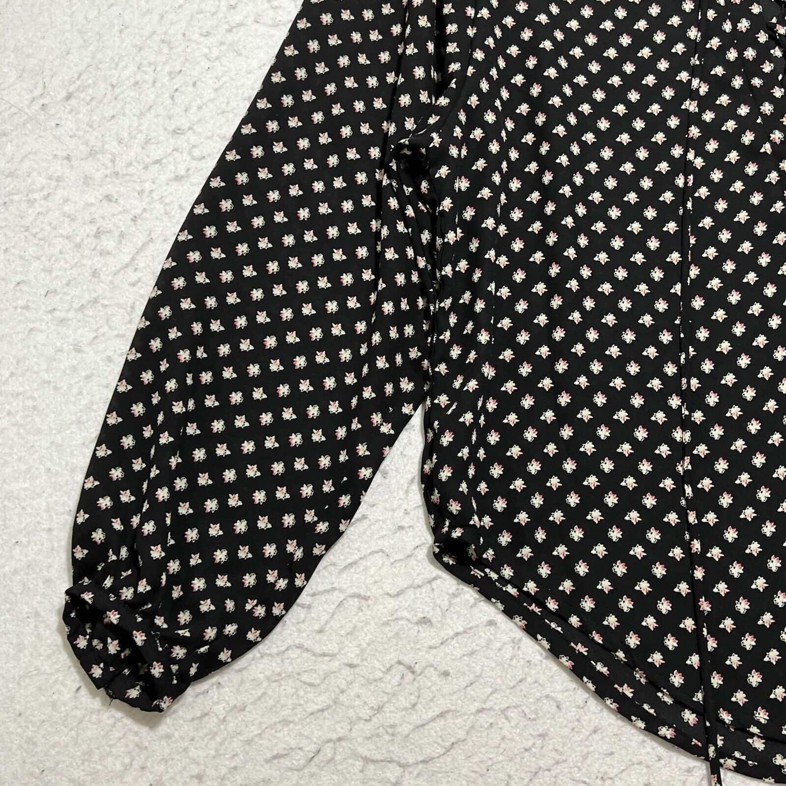 Nordstrom WAYF Where Are You From Lightweight Tie Blouse Size S / US 4 / IT 40 - 6 Thumbnail