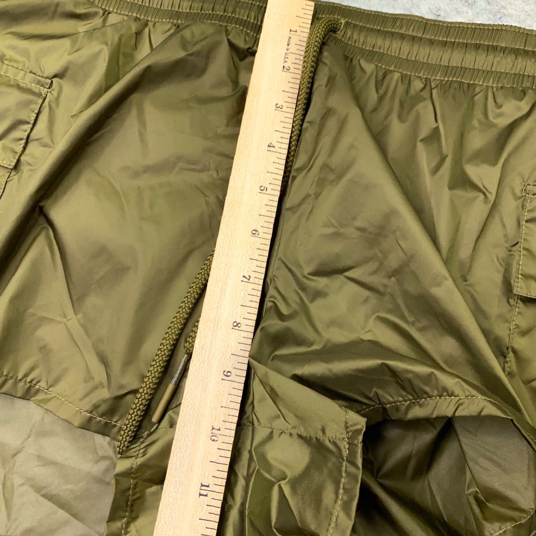 Vintage Aerie Womens Athletic Shorts Medium Green Lightweight Drawstring Pocket 10in Inseam Size 31" - 5 Thumbnail