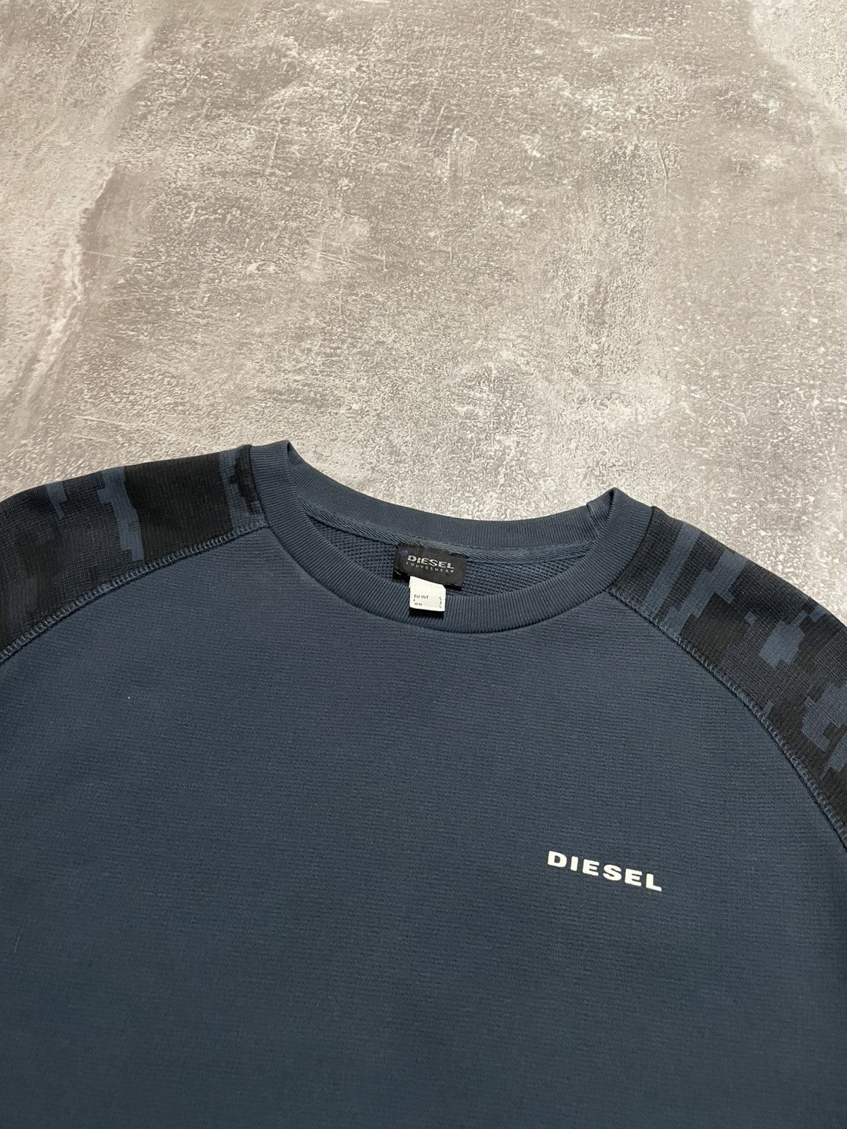 Diesel Vintage Diesel Sweatshirt Crewneck Size US S / EU 44-46 / 1 - 2 Thumbnail