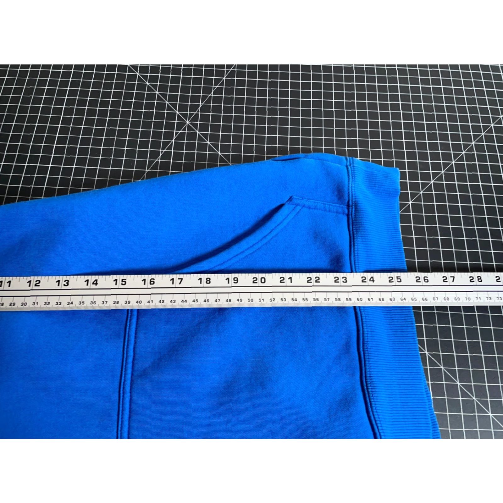 Vintage Alphalete Hoodie Adult Medium Blue Pullover Sweatshirt 2016 Raised Graphic Size US M / EU 48-50 / 2 - 5 Thumbnail