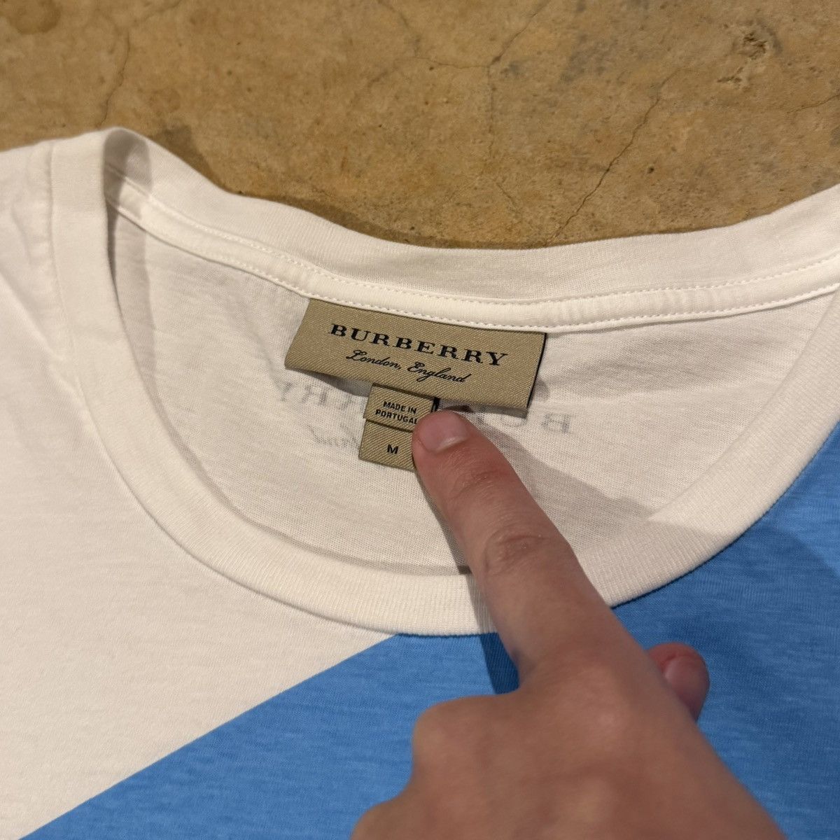 Burberry Burberry Wilmore Geometric Abstract Pattern Graphic Tee Size US M / EU 48-50 / 2 - 4 Thumbnail