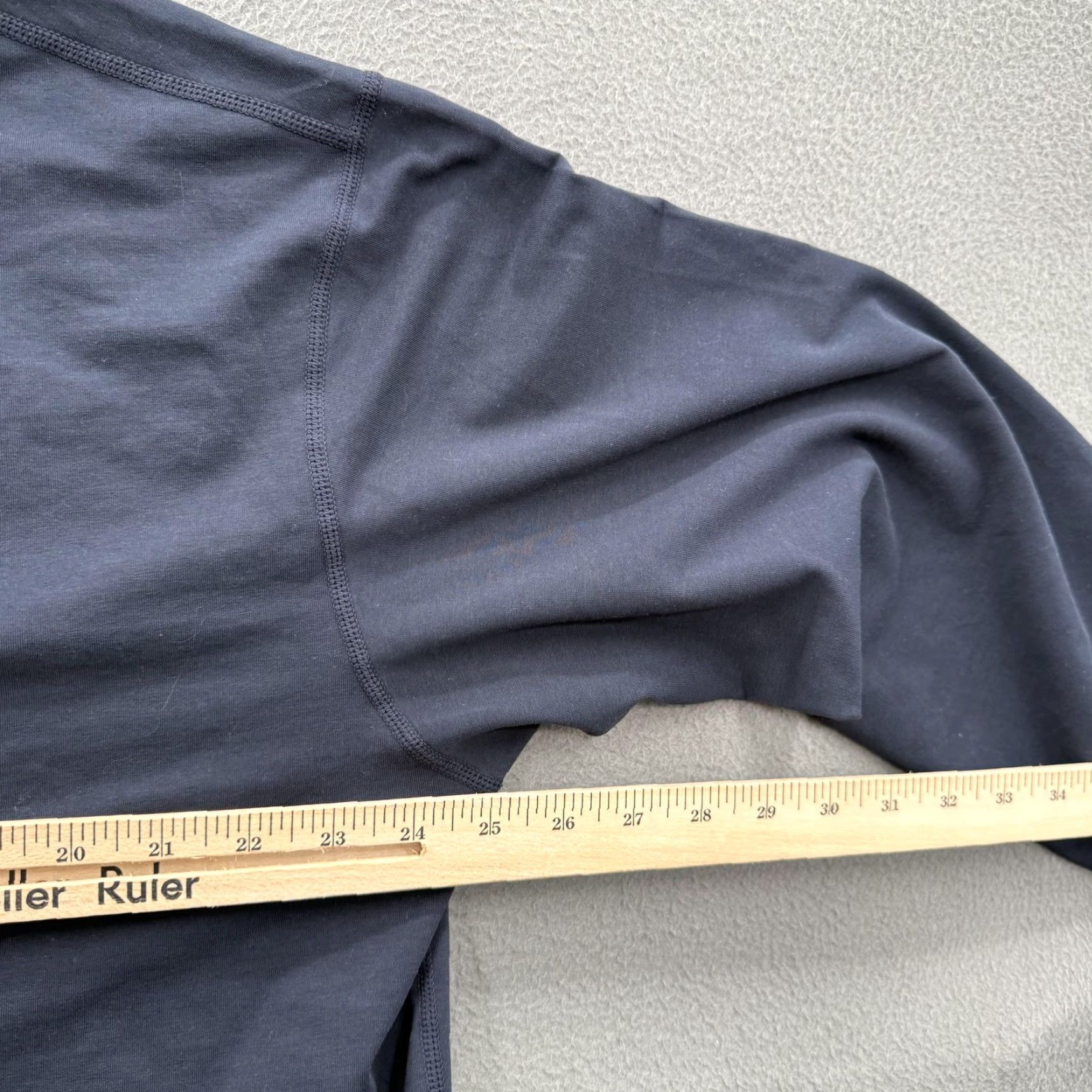 Asics BYLT Shirt Mens 2XL Blue Drop-Cut Long Sleeve LUX Curved Hem Premium Basics Shirt Mens 2XL Blue Long Sleeve Crew Neck Logo Hem Size US XXL / EU 58 / 5 - 3 Thumbnail