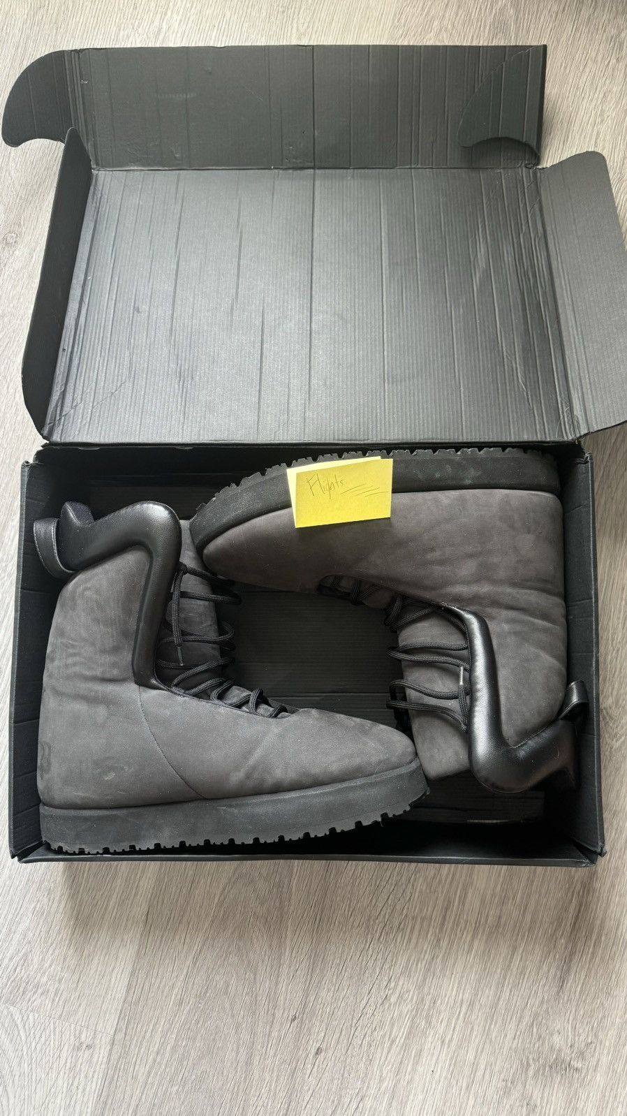 PDF PDF Channel Footwear Neve Venus // Black Size 44 (11 US) Size US 11 / EU 44 - 4 Thumbnail