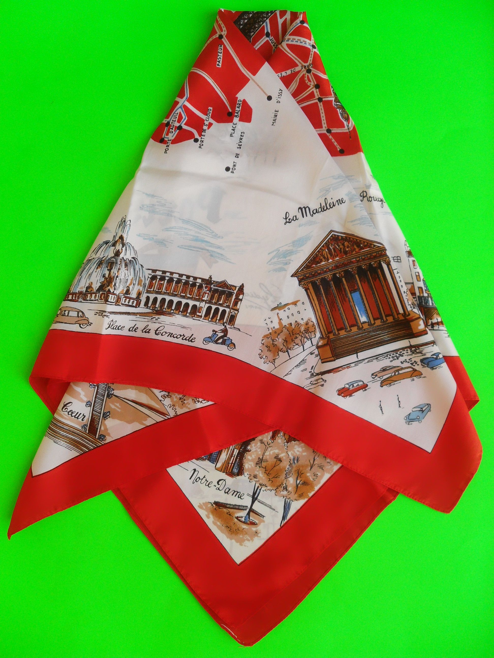 Other Vintage square scarf on the theme of ''Paris''. Size ONE SIZE - 4 Thumbnail