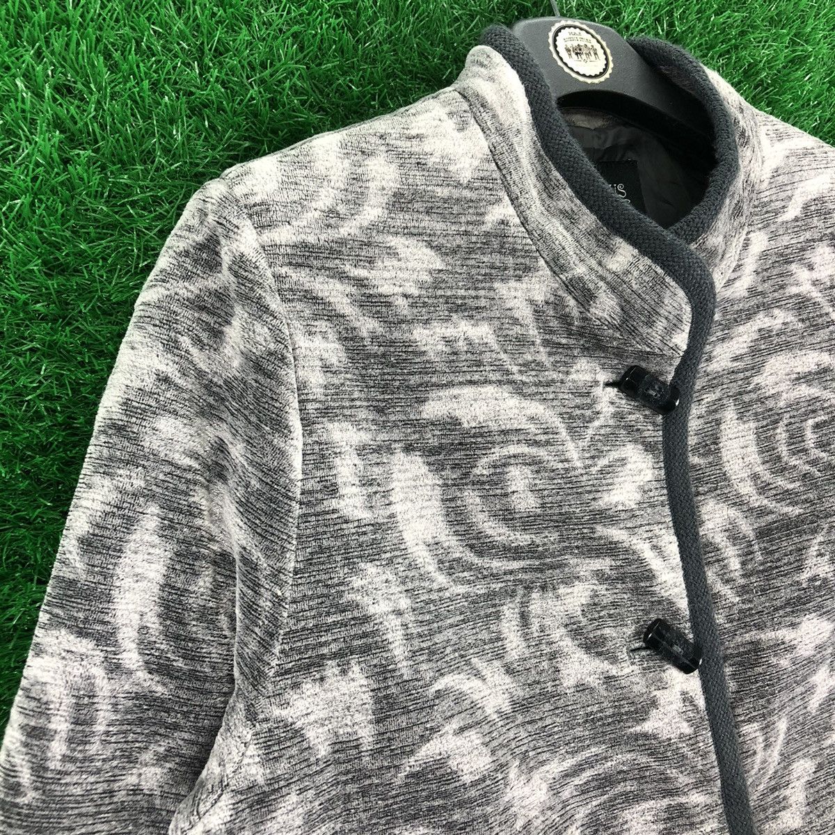 Japanese Brand × Vintage Vintage 90's Gracious Fullprint Jacket Button up Size M / US 6-8 / IT 42-44 - 2 Thumbnail