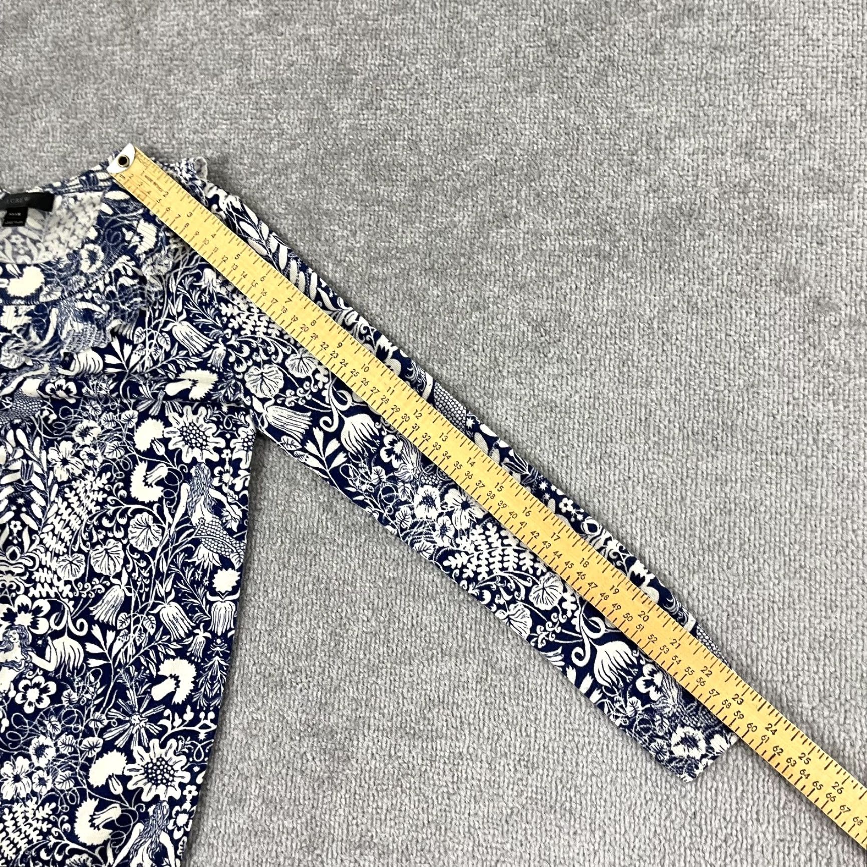J.Crew VINTAGE J.CREW Women's Sweater XS Merino Wool Floral Mermaid Ruffle Crew Neck Pullover Fall Winter Size XS / US 0-2 / IT 36-38 - 7 Thumbnail