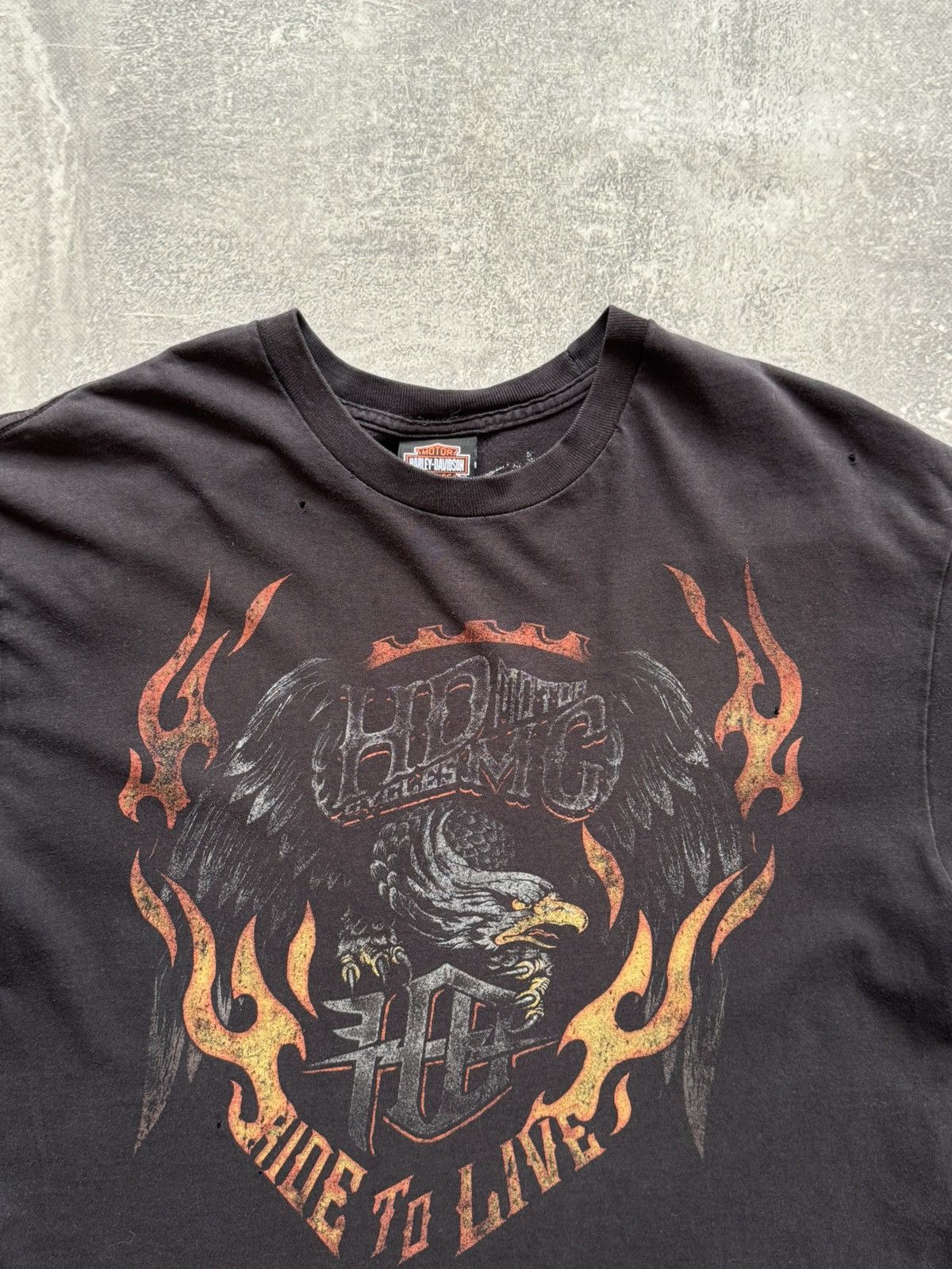 Harley Davidson 🔥Vintage Harley Davidson Fire Trashed T-shirt Size US XL / EU 56 / 4 - 5 Thumbnail