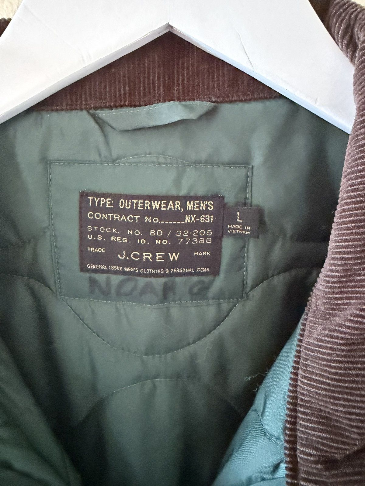 J.Crew Green quilted vest with corduroy trim Size US L / EU 52-54 / 3 - 3 Thumbnail