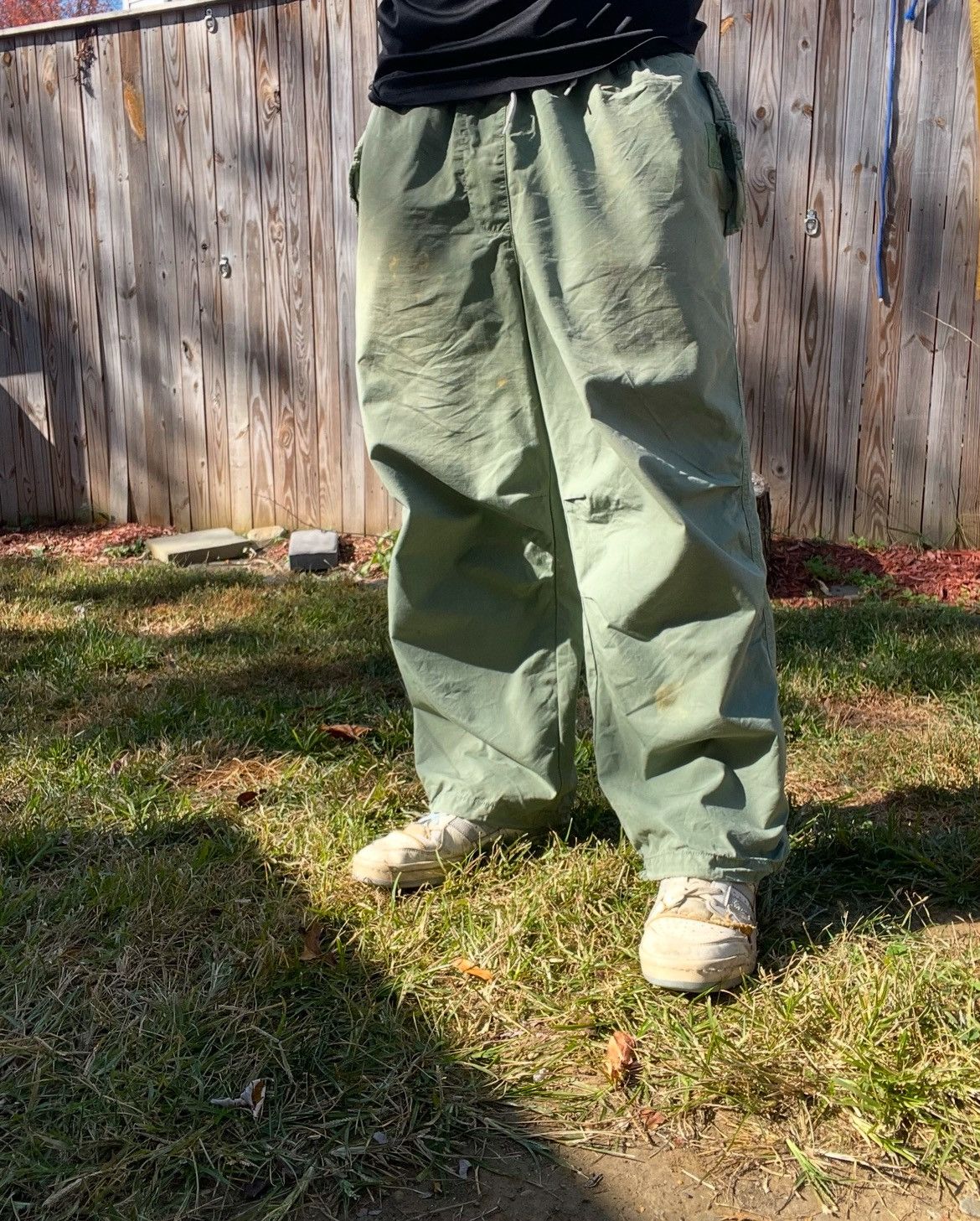 Bdg Baggy fit Drill Pants military green parachute pants Size US 30 / EU 46 - 2 Thumbnail
