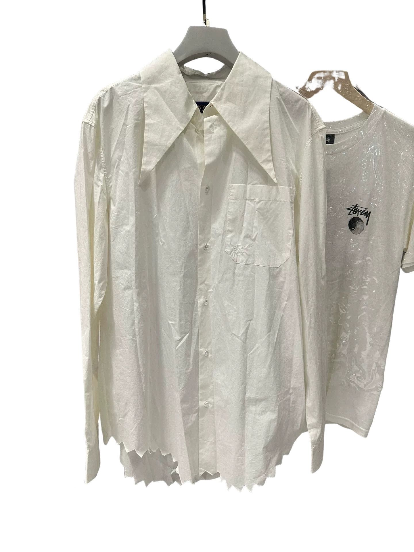 Louis Vuitton Louis Vuitton White Long Sleeve Shirt Size S Size US S / EU 44-46 / 1 - 1 Thumbnail