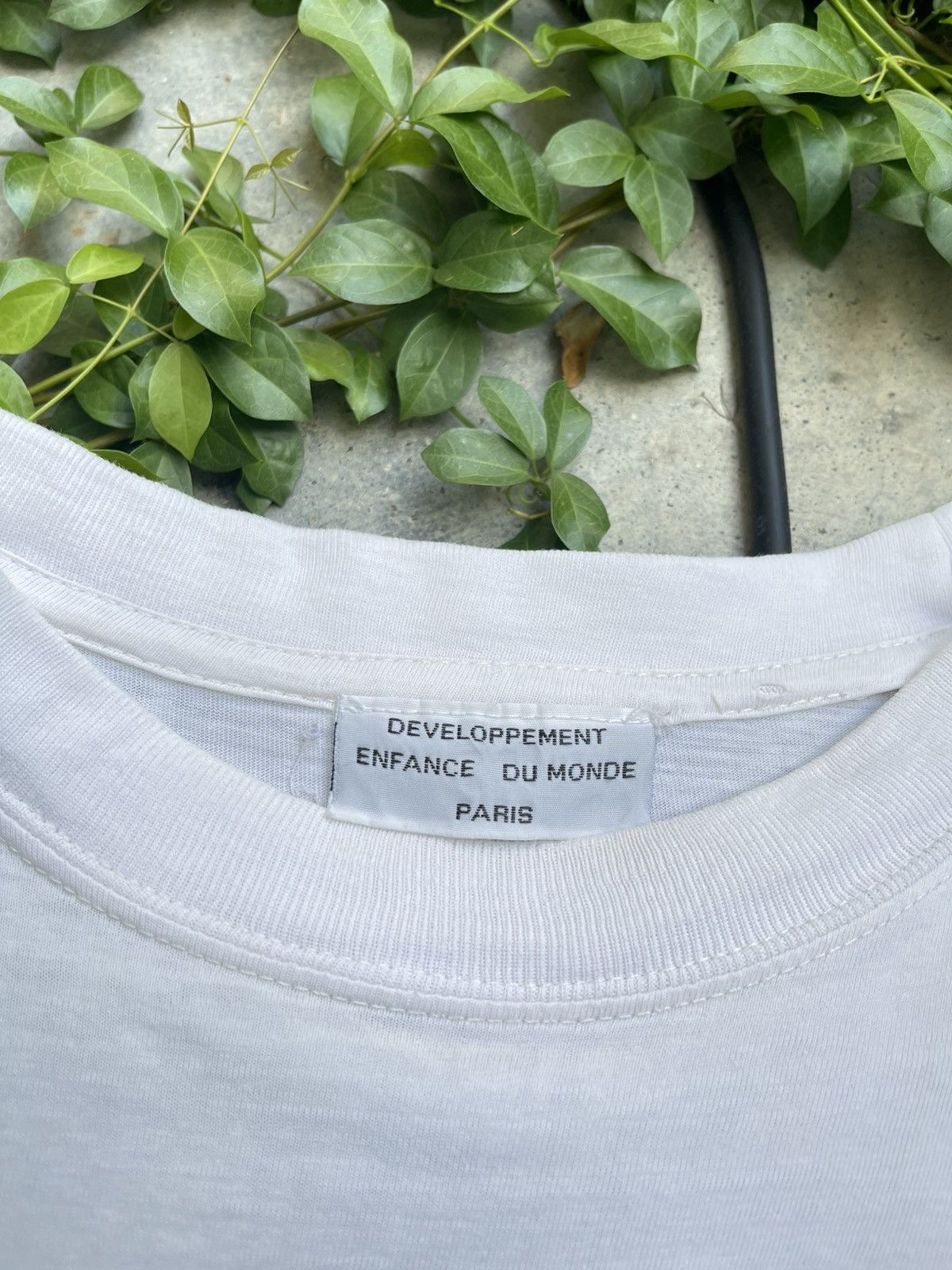 Designer Vintage BARBARA BUI POUR DÉVELOPPEMENT ENFANCE DU MONDE Tees Size US L / EU 52-54 / 3 - 3 Thumbnail