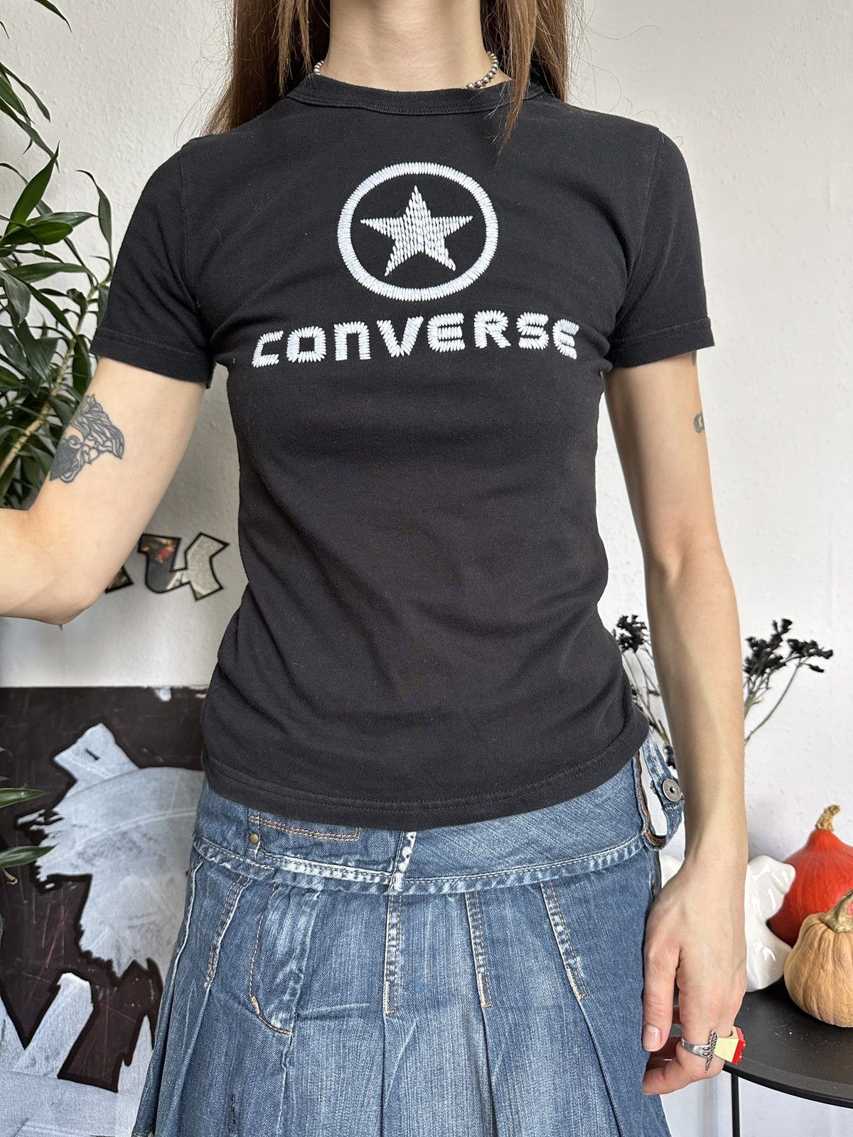 Converse × Vintage Converse 90’s Baby Tee Embroided T-Shirt y2k Size XS / US 0-2 / IT 36-38 - 4 Thumbnail
