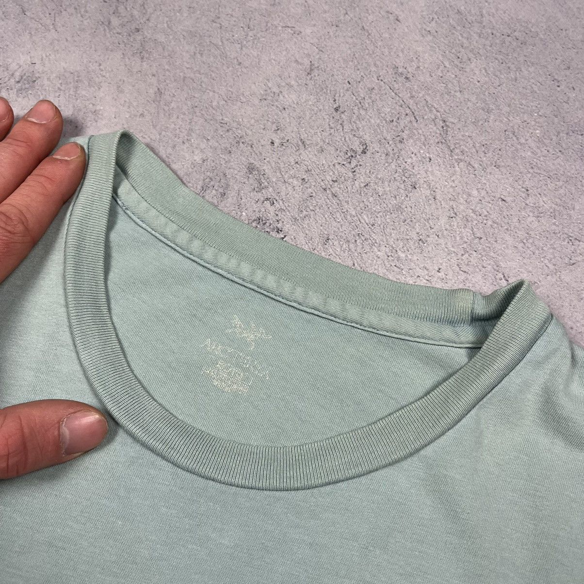 Arc'teryx Vintage Arc’teryx big logo gorpcore tee 90’s Size US XL / EU 56 / 4 - 9 Thumbnail